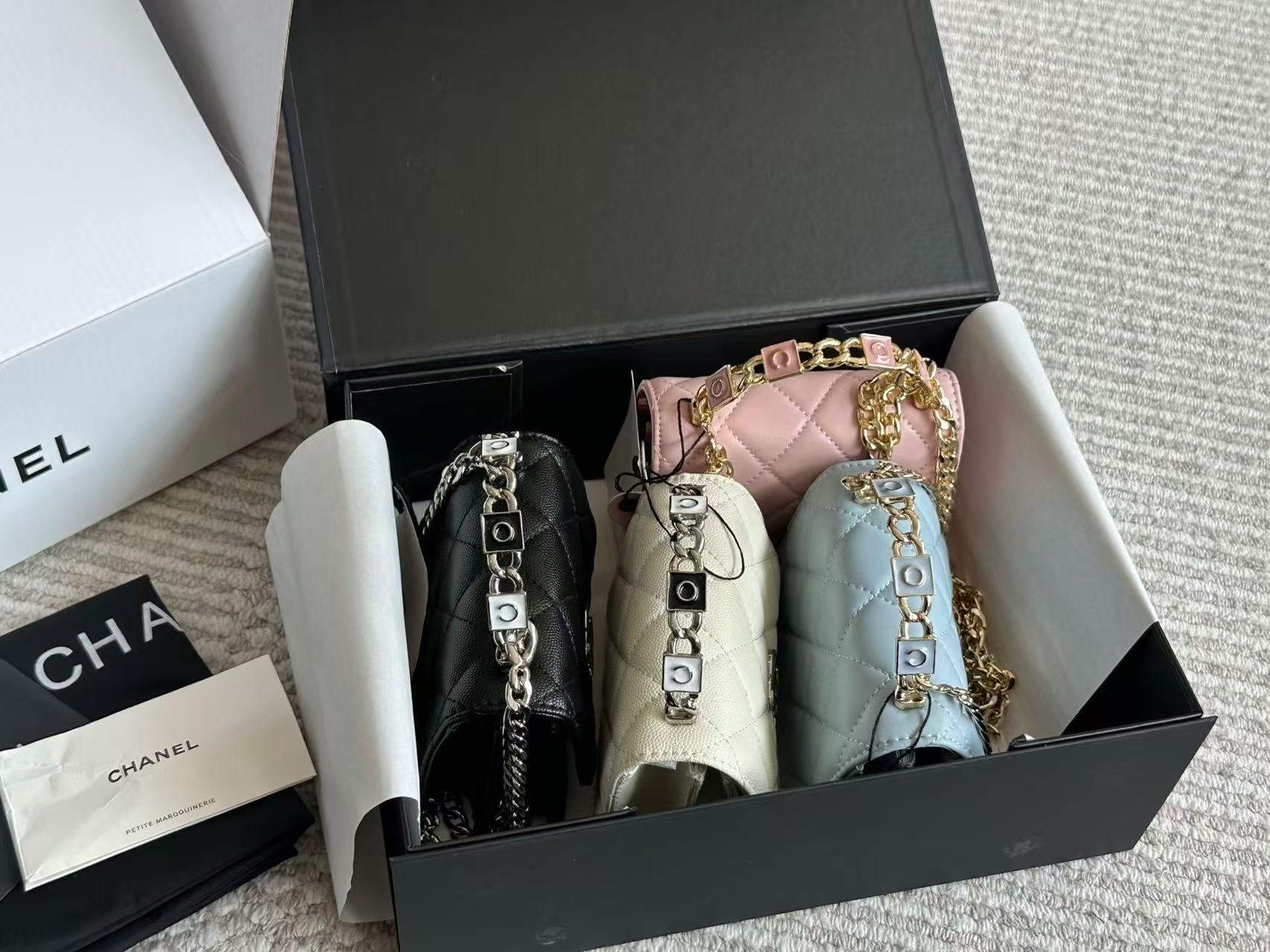 Chanel 22s enamel handle bag