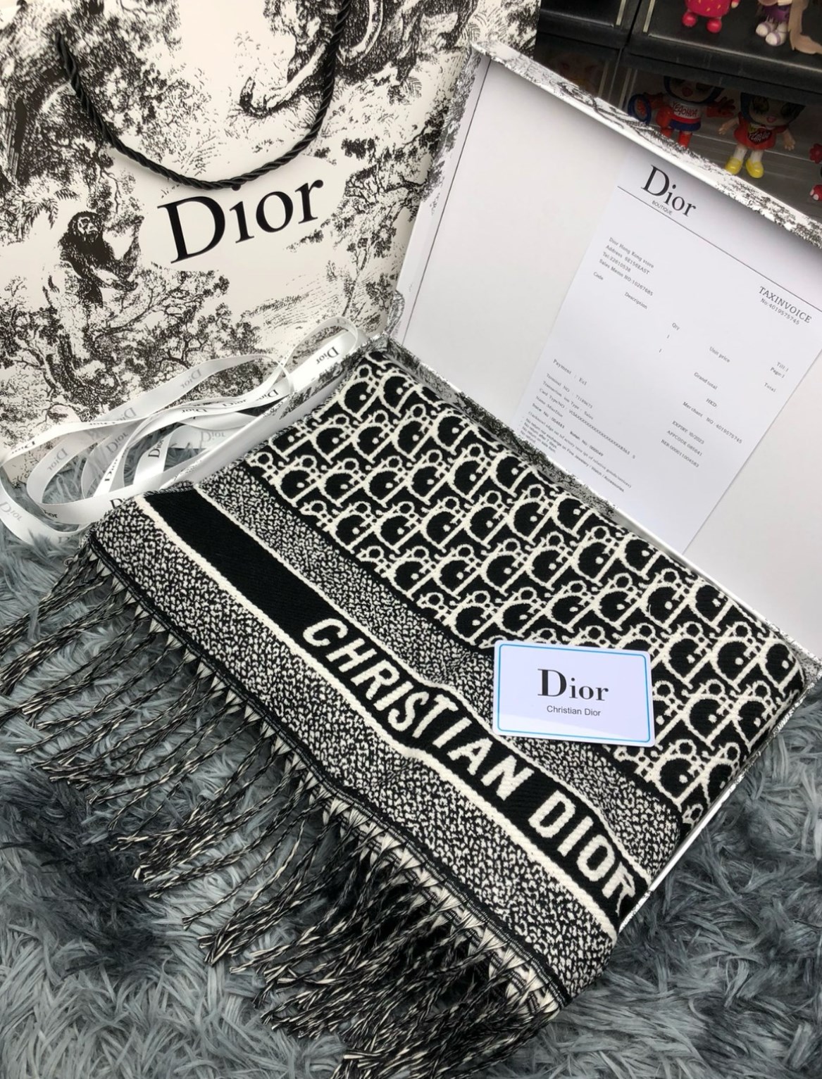 dior scarf