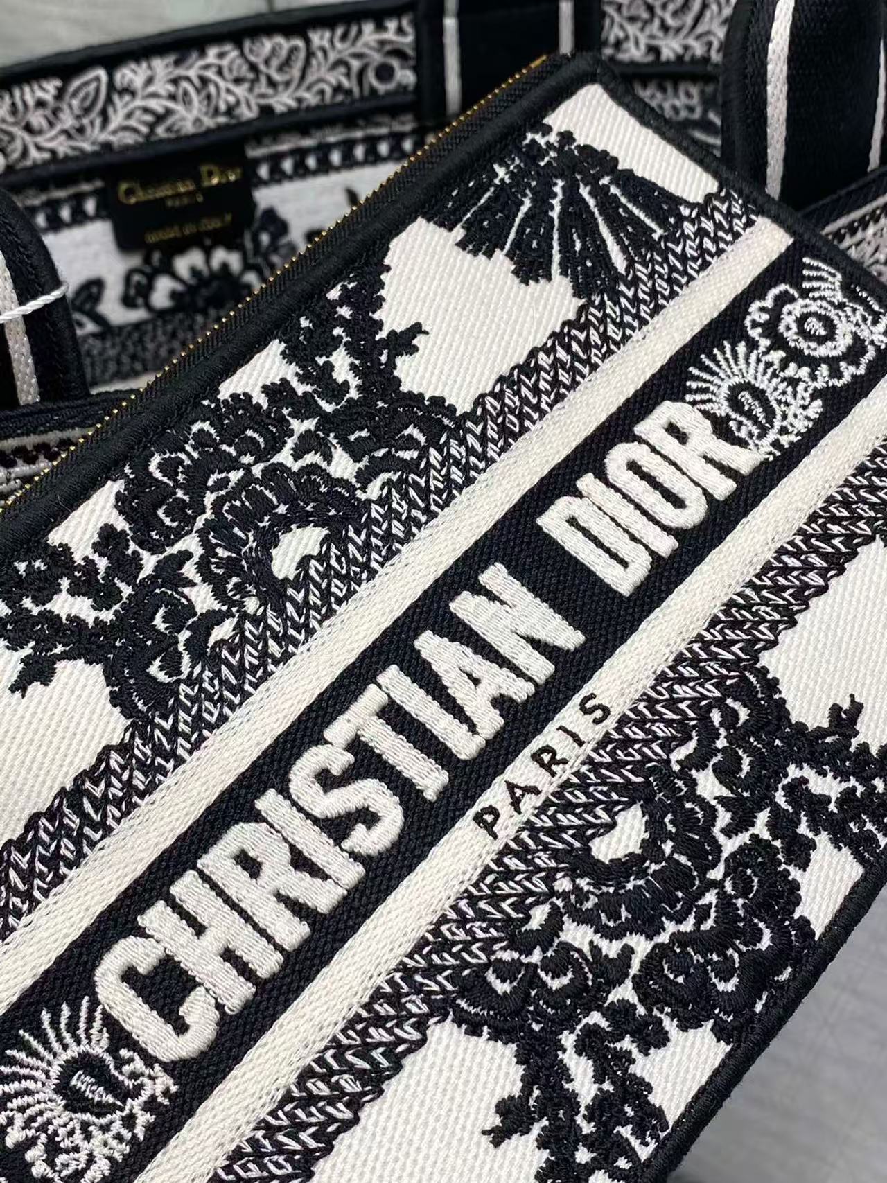 DIOR Christmas Embroidery Bag