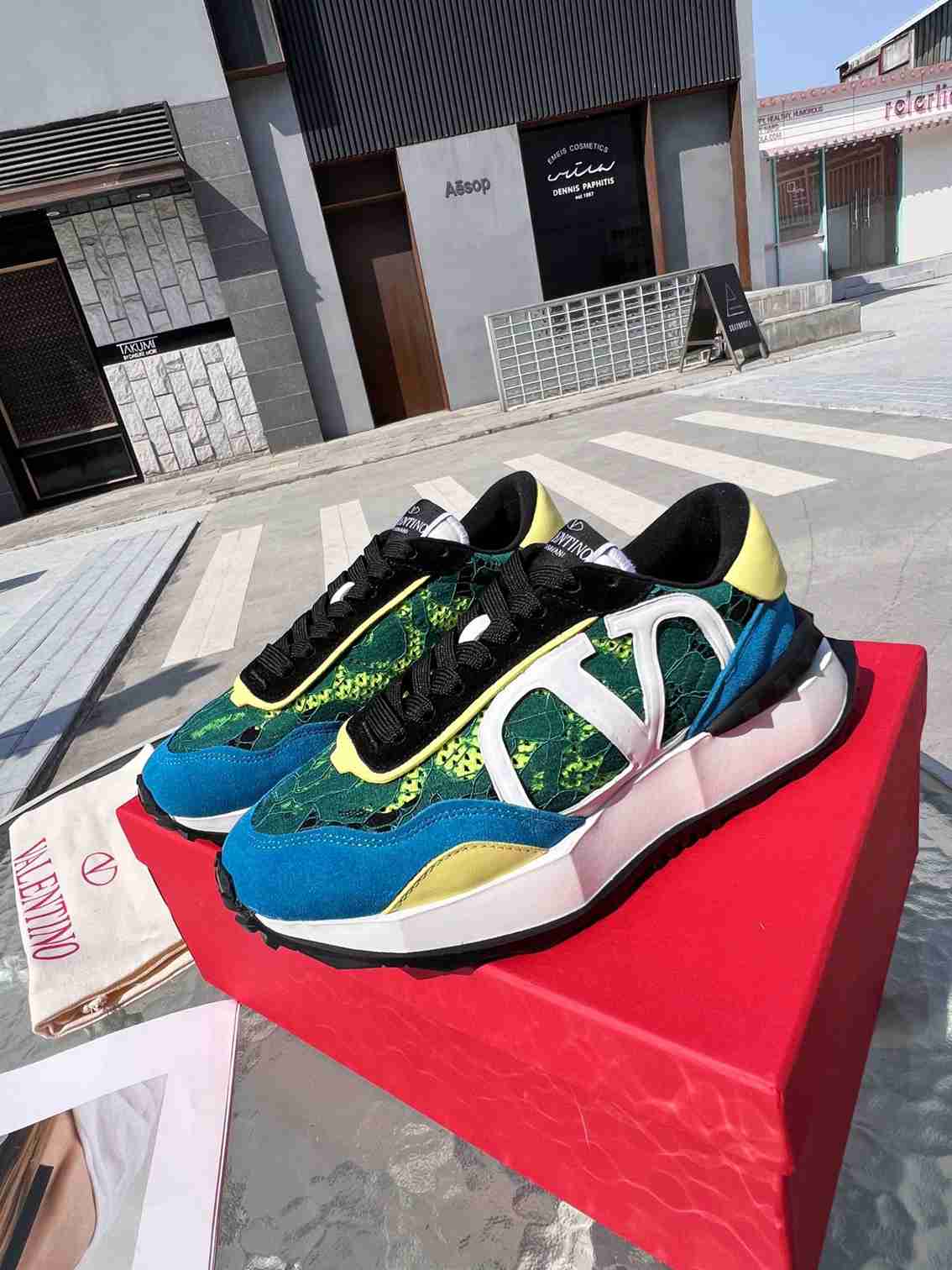 Top Quality Valentino Garvani Sneakers