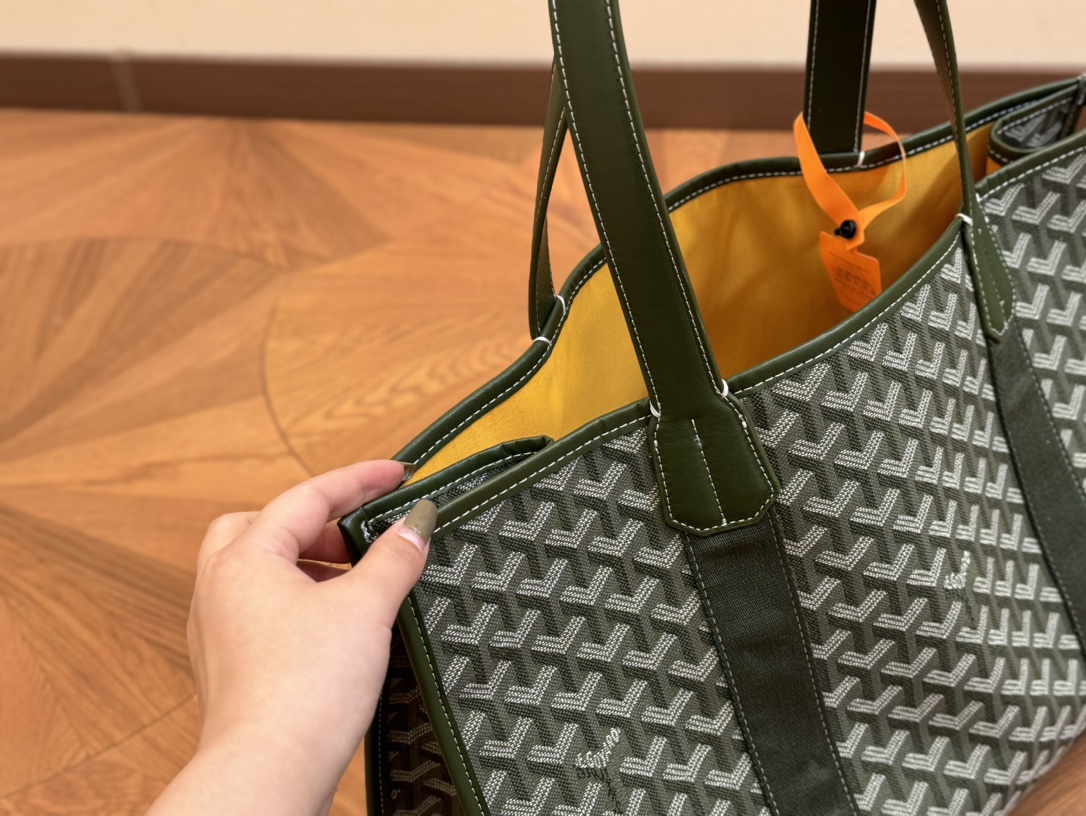 Goyard bellechasse neverfull bag