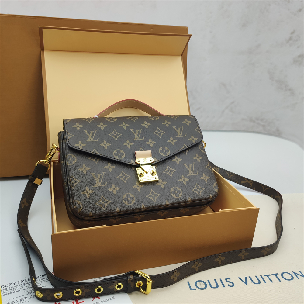 LV Louis Vuitton Pochette Metis Bag