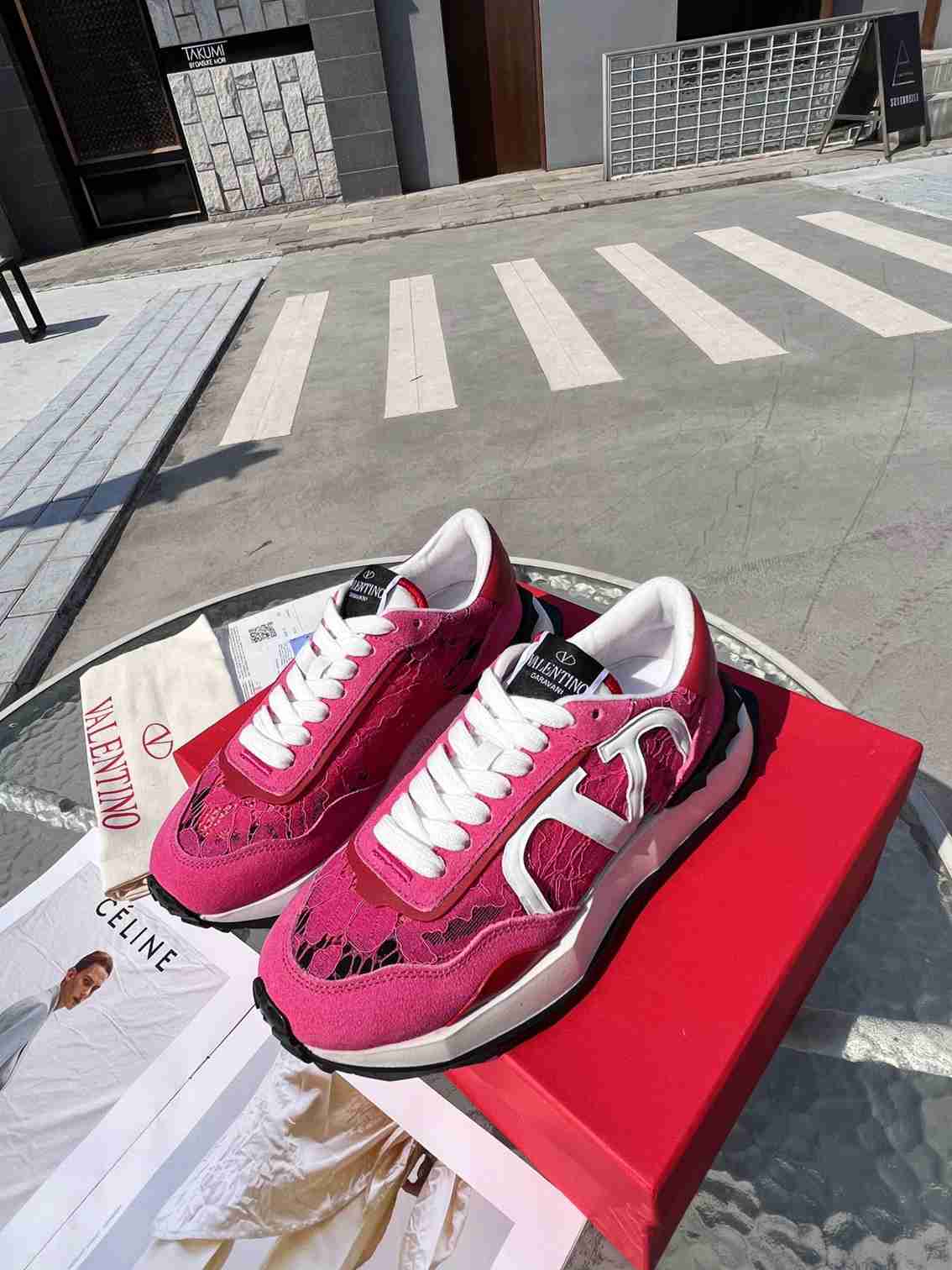 Top Quality Valentino Garvani Sneakers