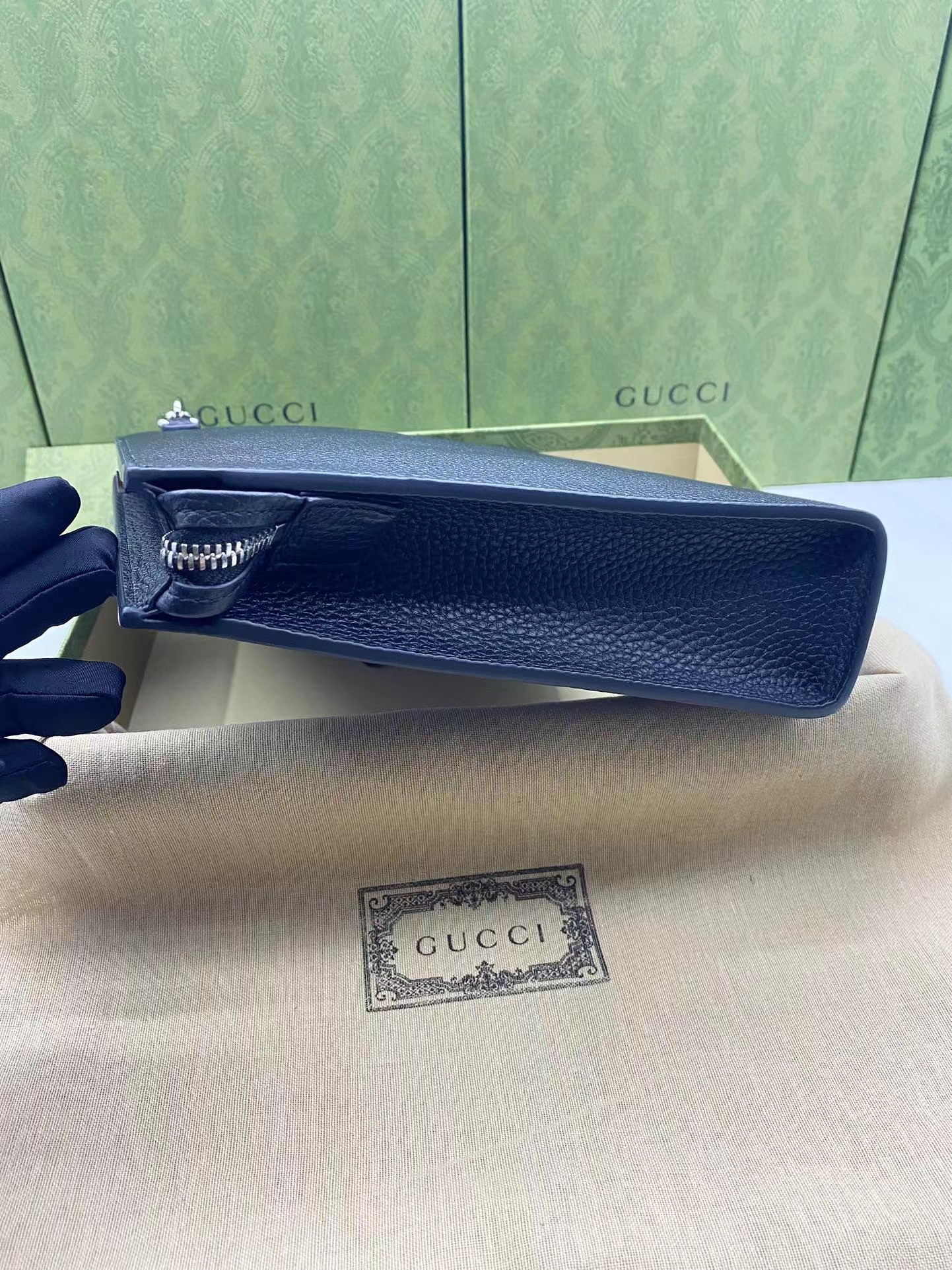 High Quality Gucci Clutch Men Bag Early Spring Series