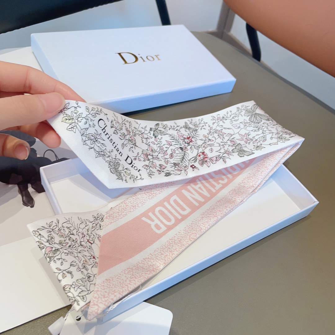 Replica Dior Fashion silk scarf
