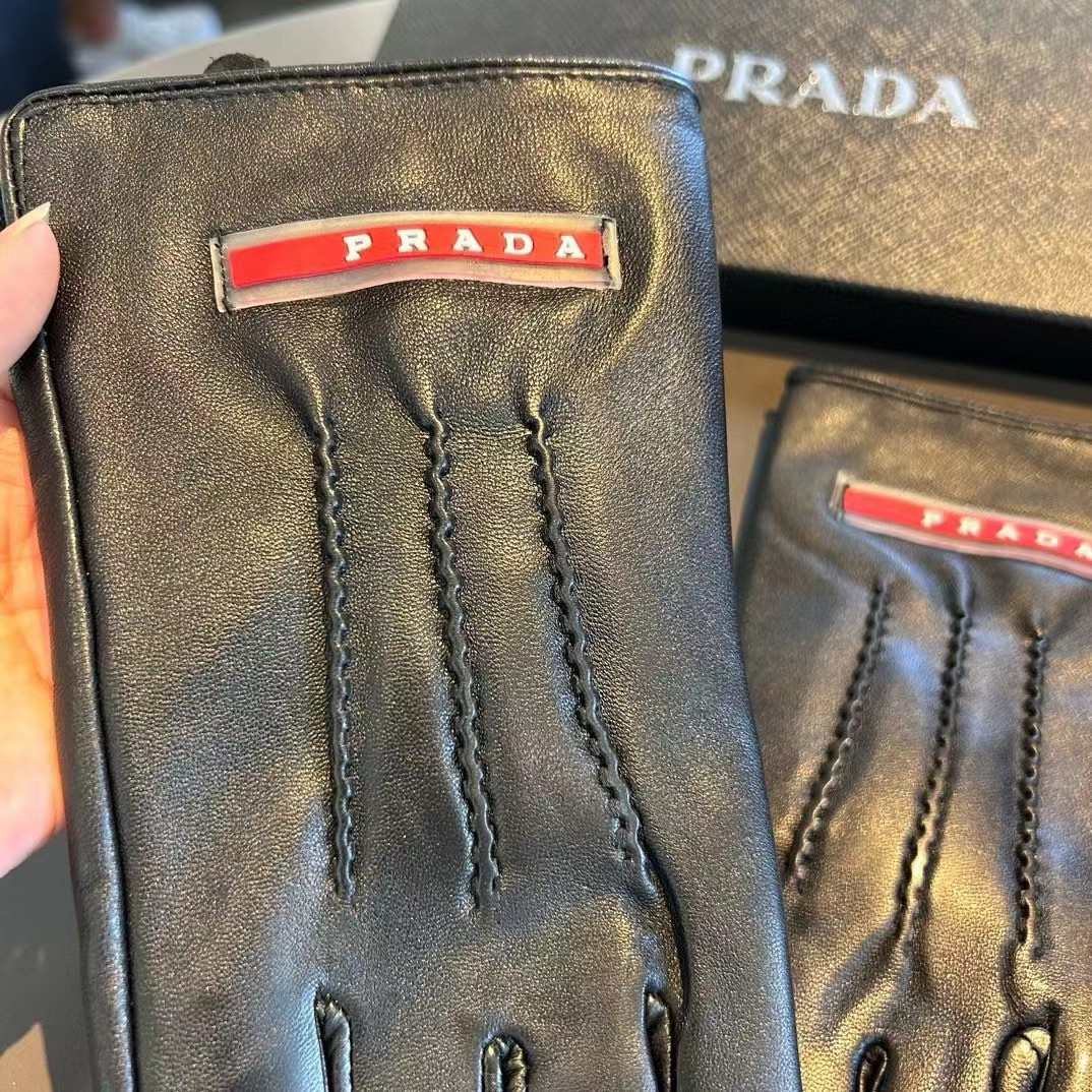 High Quality Prada Gloves