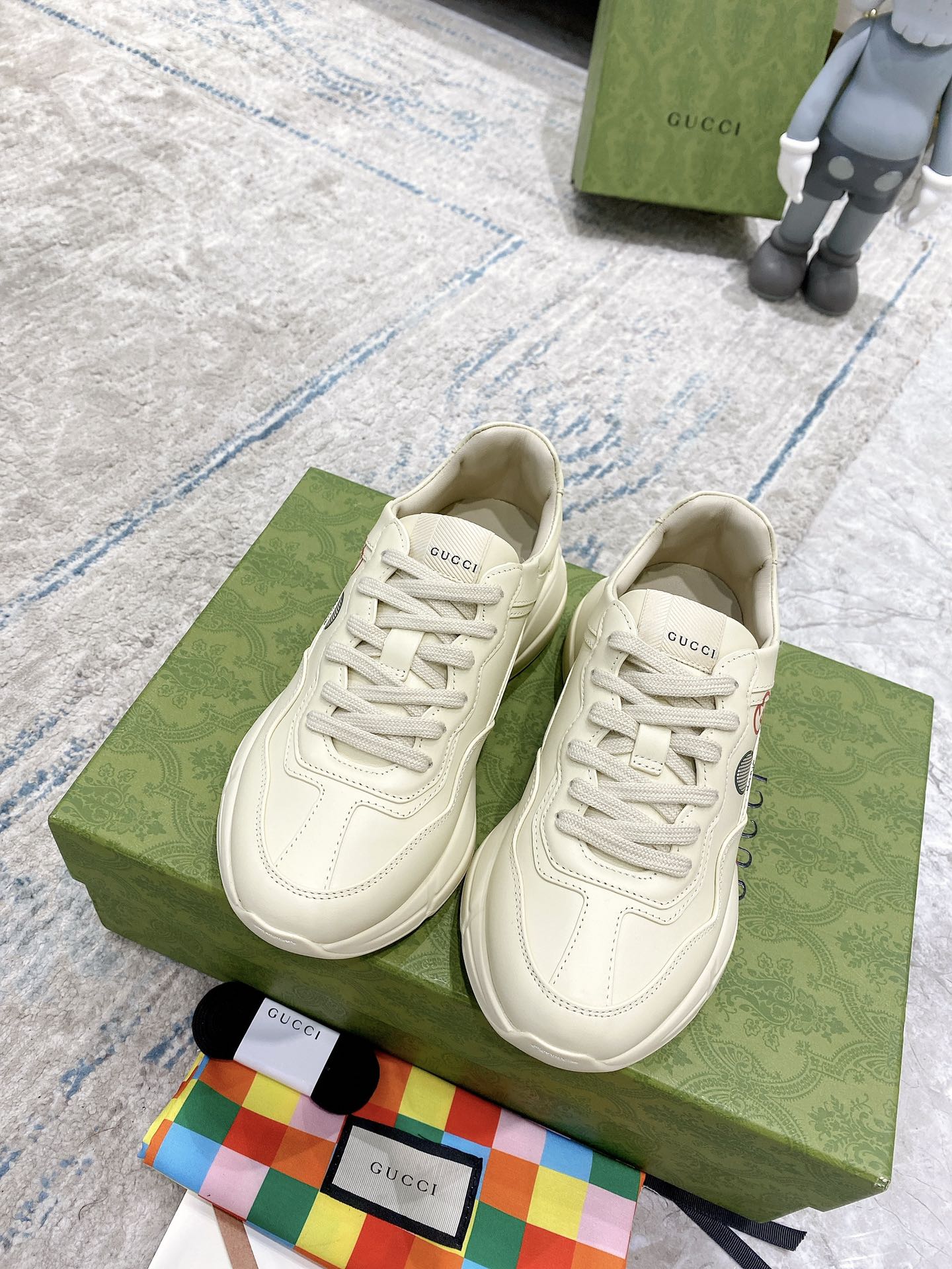 Gucci sneakers