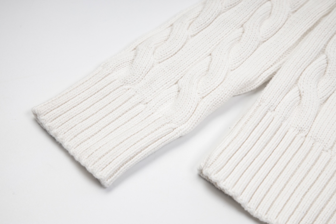 Ralph Lauren Round neck pullover knitted sweater