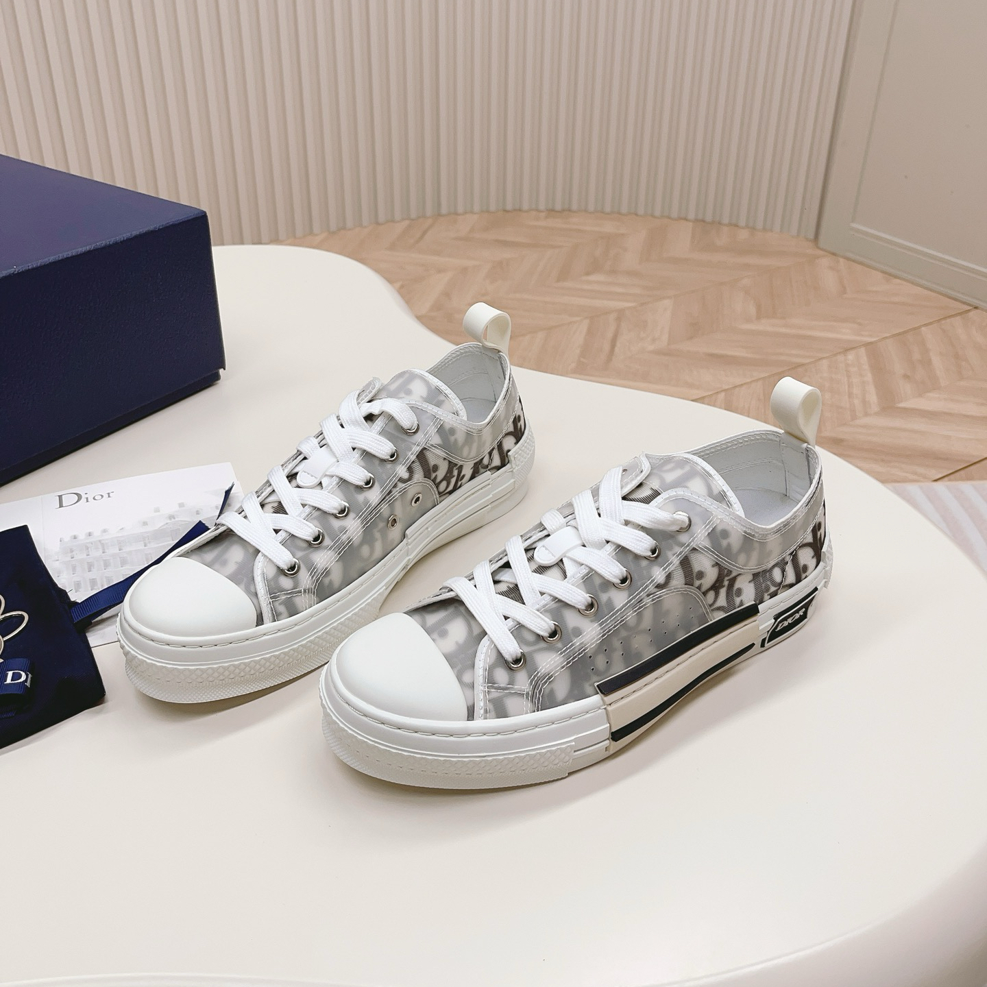 Dior low-top shoes