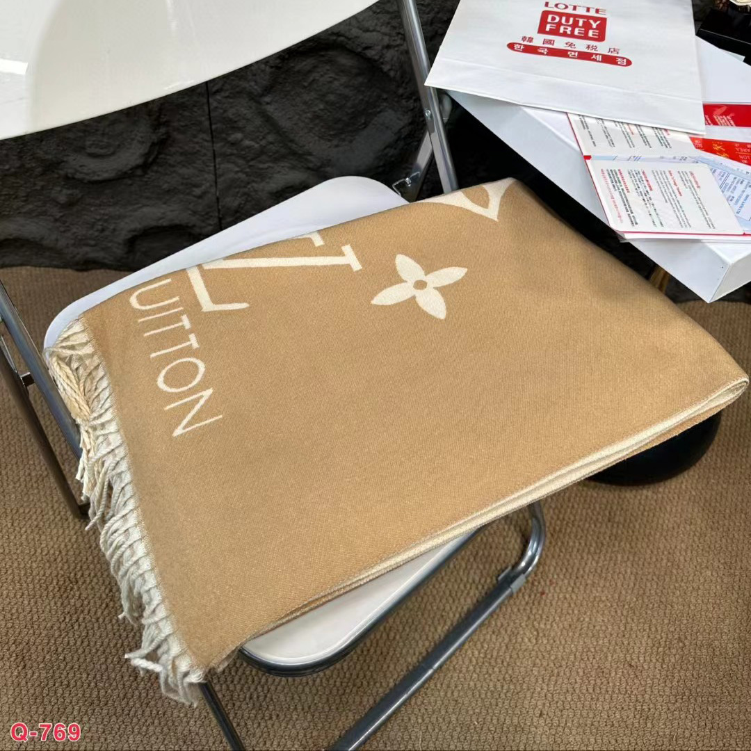 Replica  Louis Vuitton LV Unisex Reykjavik Scarf