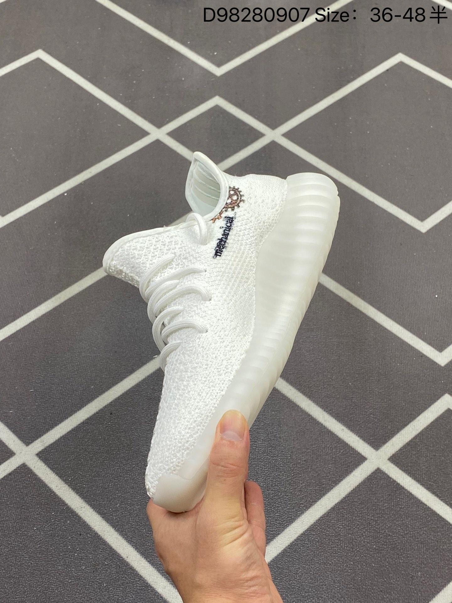 Replica Adidas Yeezy Boost 350 V2