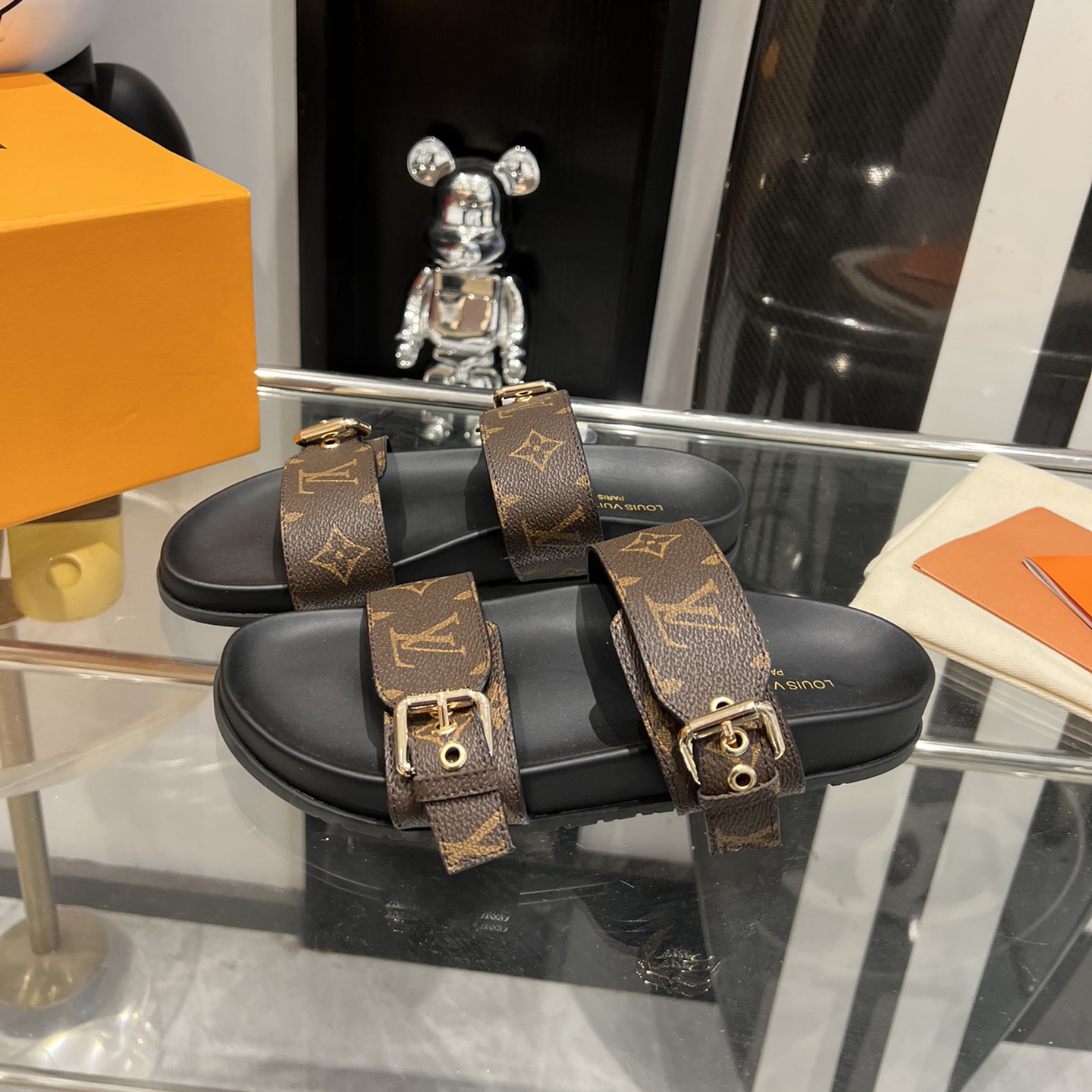 LV 24ss High Original unisex slippers