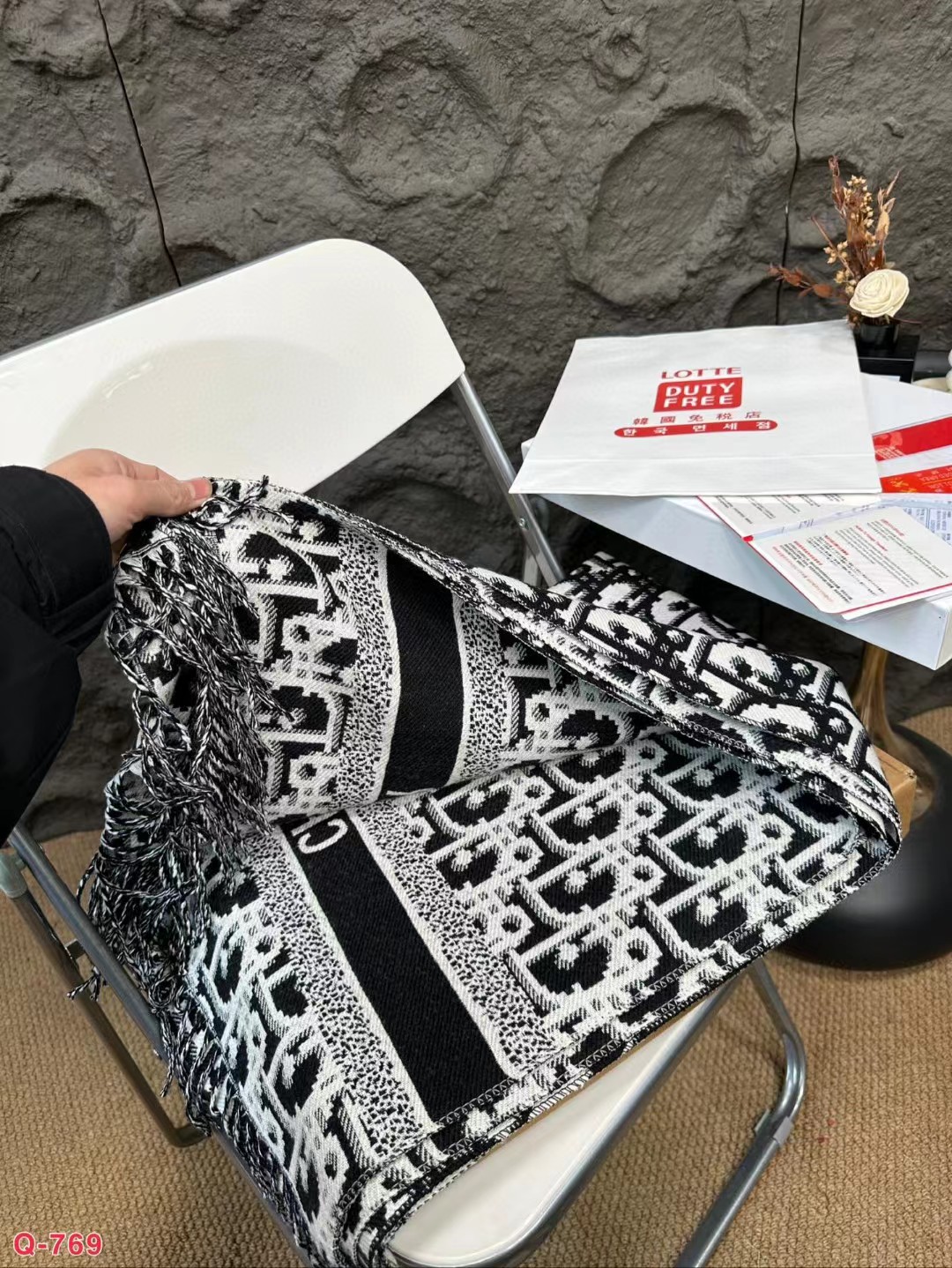 Replica Dior Women Oblique Cashmere Black Scarf