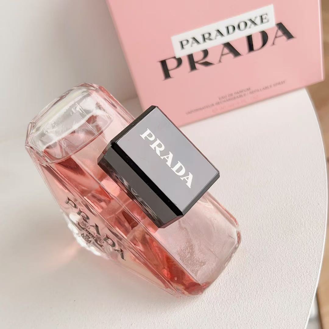 Prada Perfume paradoxe for women