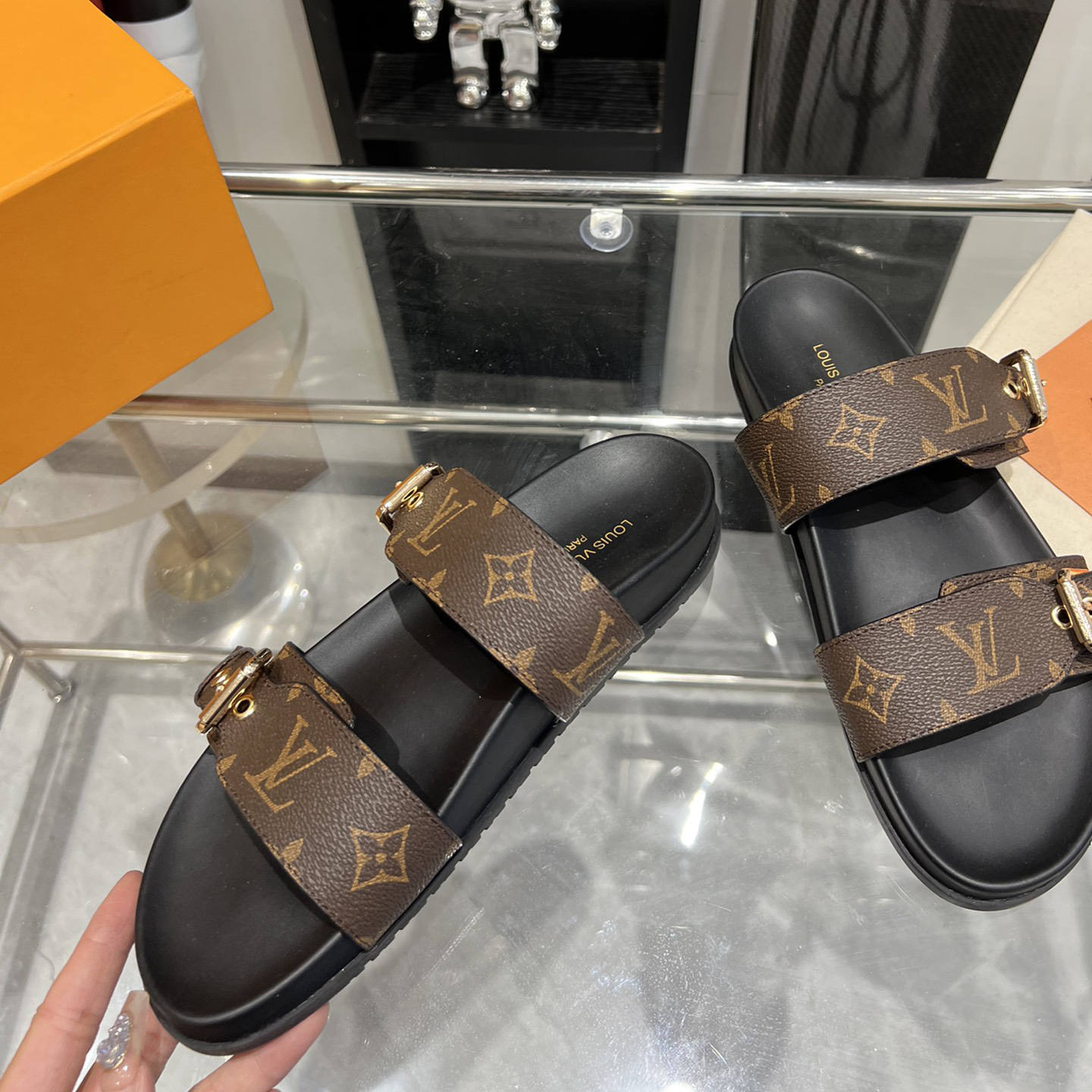 LV 24ss High Original unisex slippers