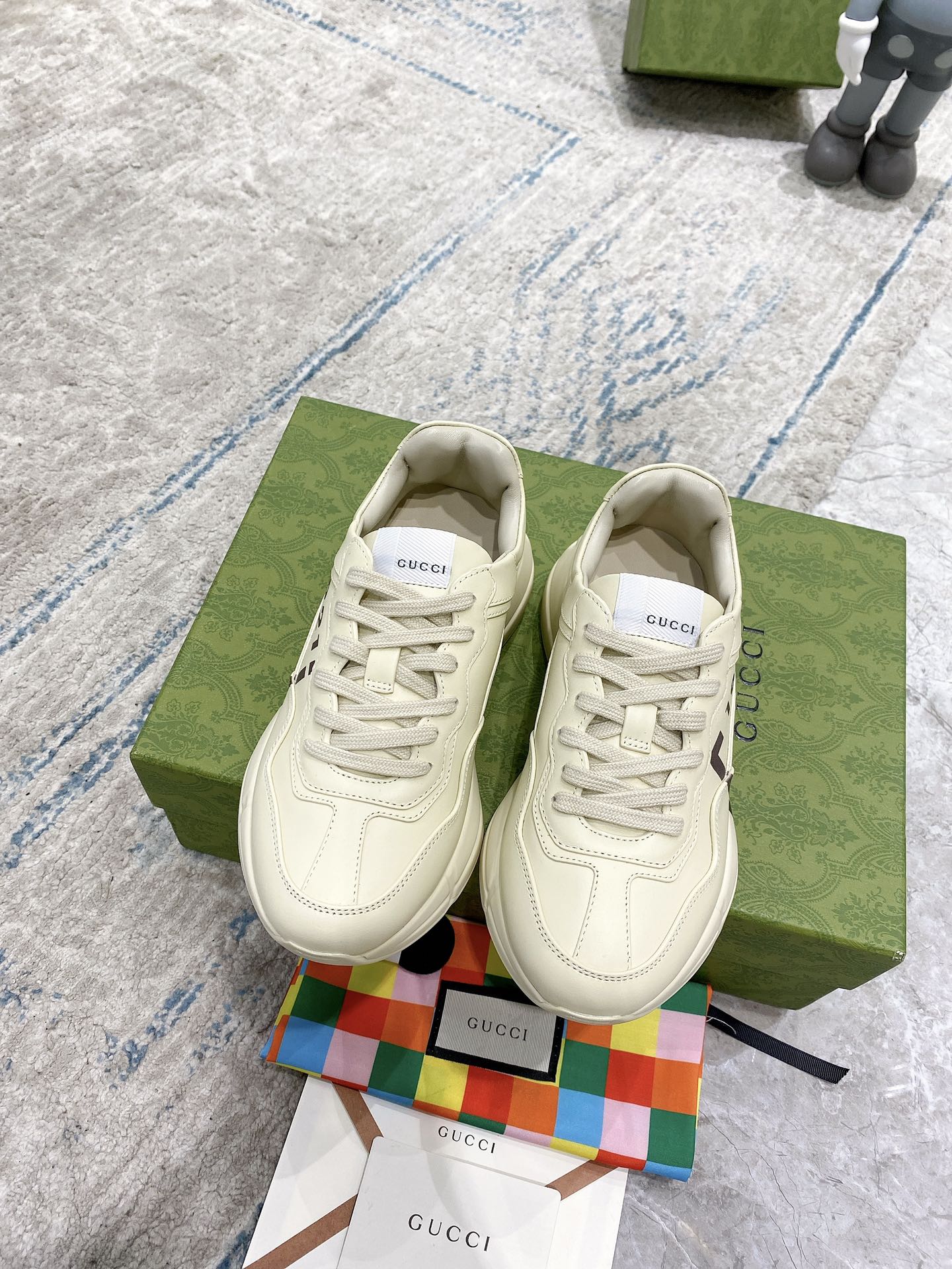 Gucci sneakers