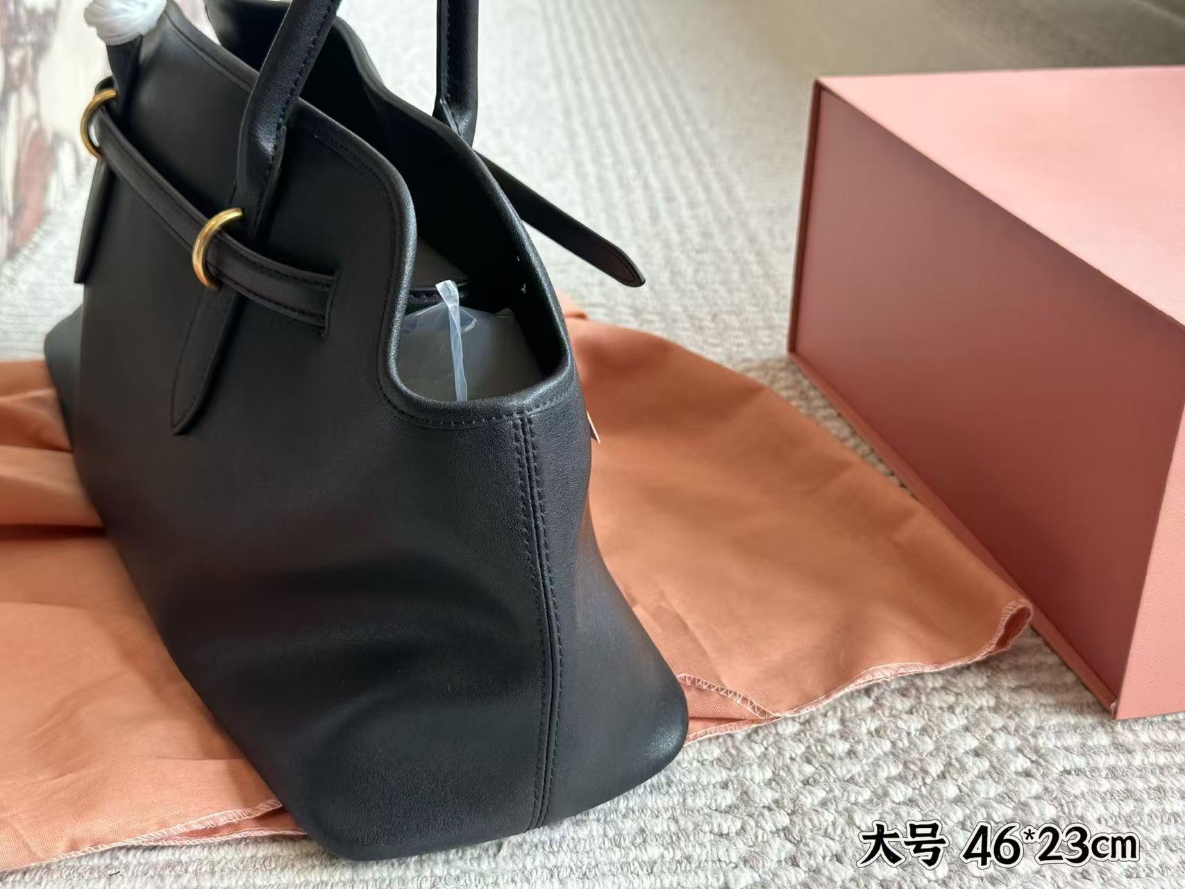 MIUMIU Aventure shell bag