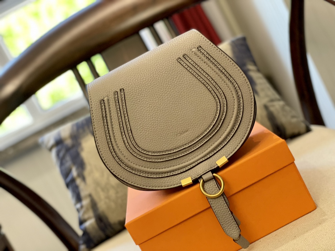 Replica CHLOE'   MARCIE Marcie Small leather shoulder bag with logo engraving