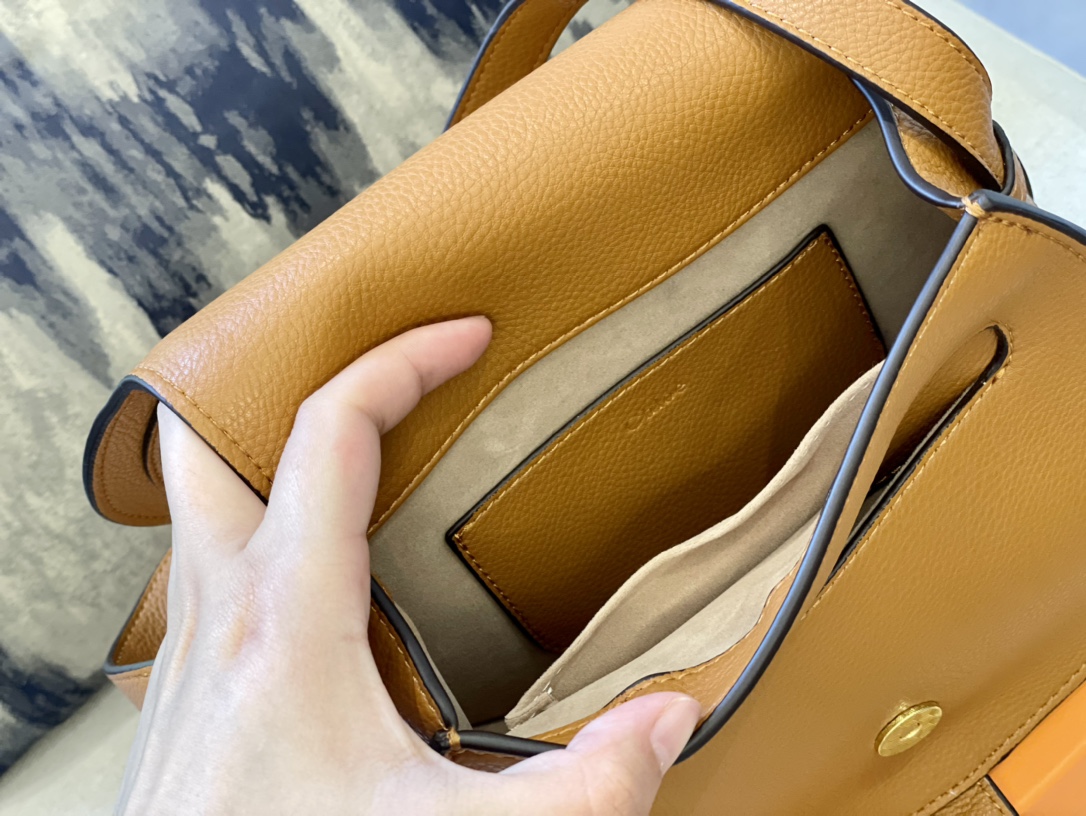 Replica CHLOE'   MARCIE Marcie Small leather shoulder bag with logo engraving