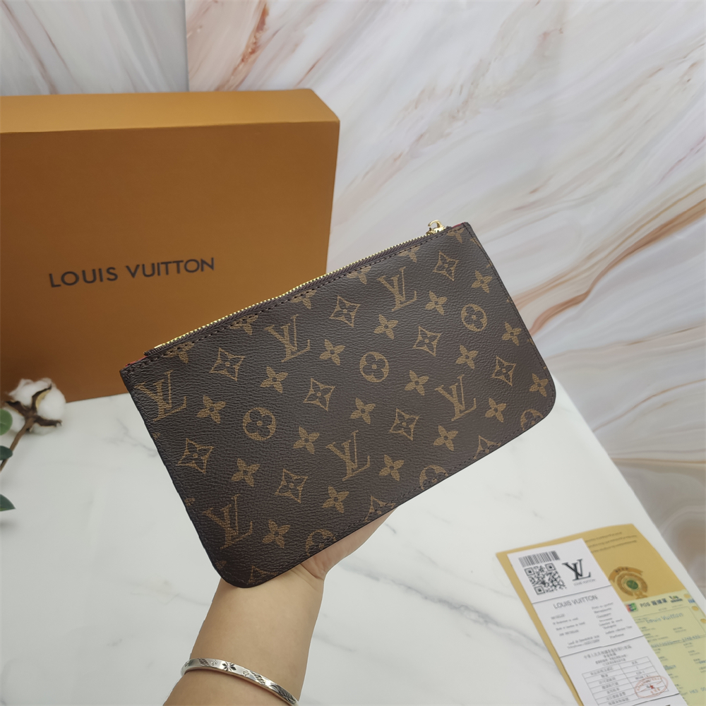 LOUIS VUITTON Monogram Neverfull MM Tote Bag
