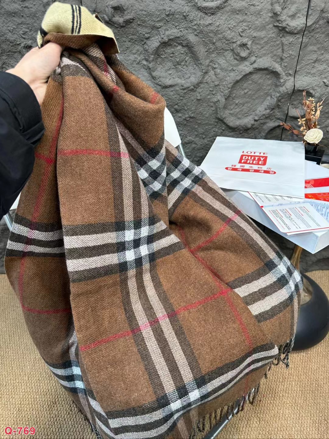Replica Burberry Check Cashmere Scarf