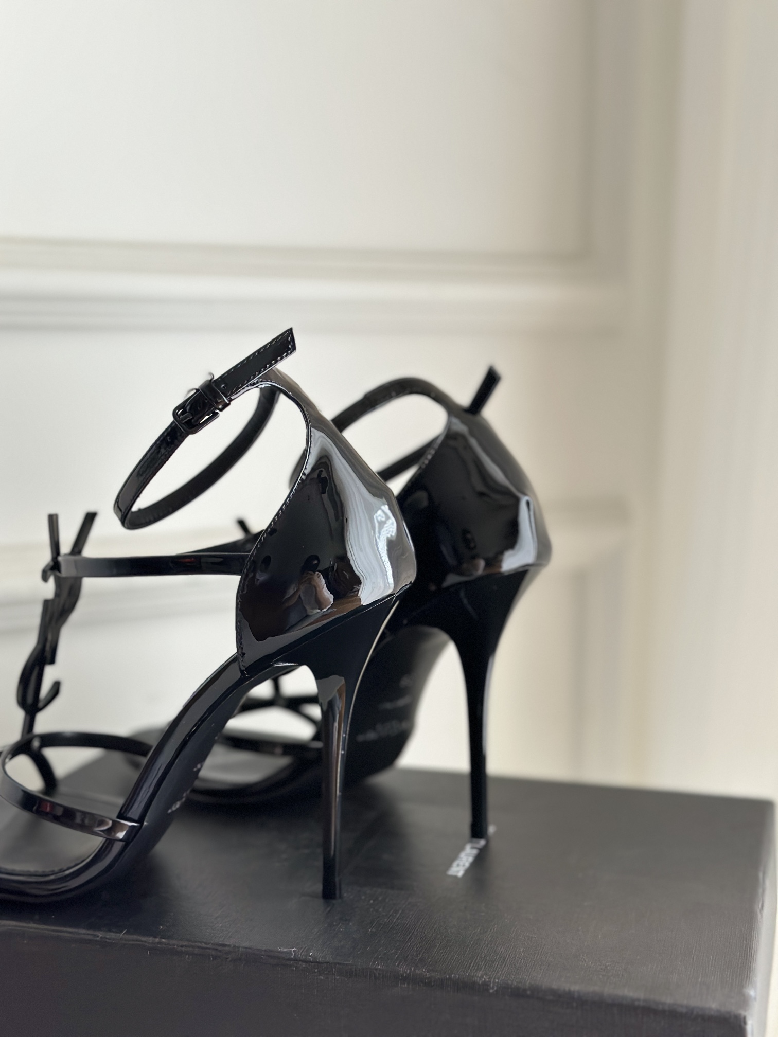 SAINT LAURENT LOGO high-heeled sandals