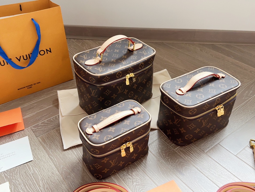 Louis Vuitton makeup bag 16cm 20cm 26cm