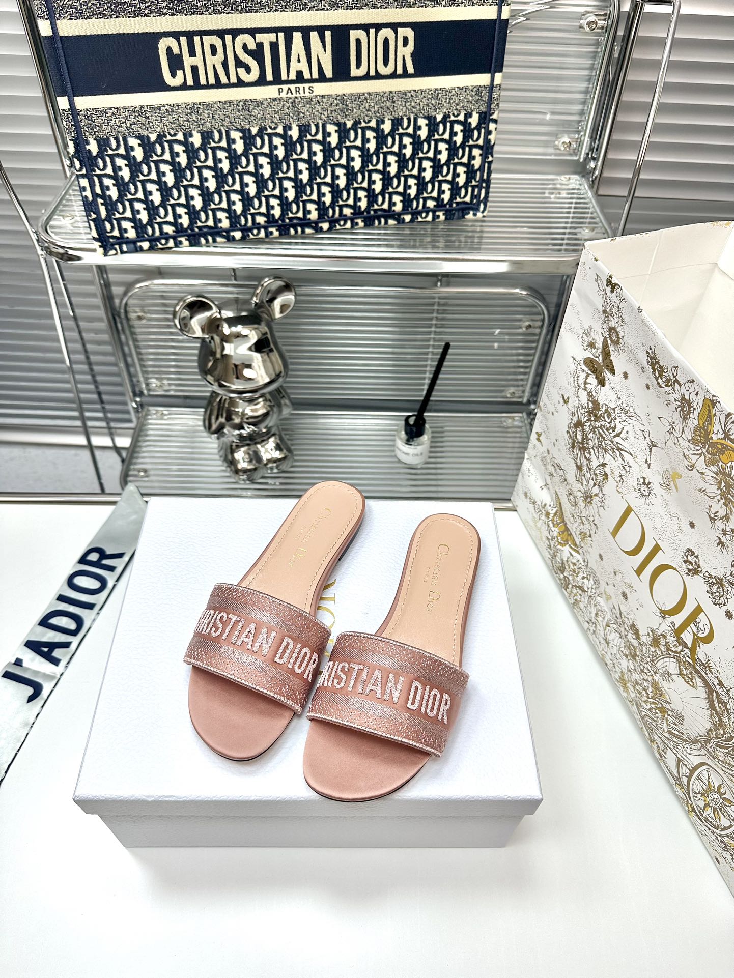 Replica Dior Embroidery collection of flip-flops
