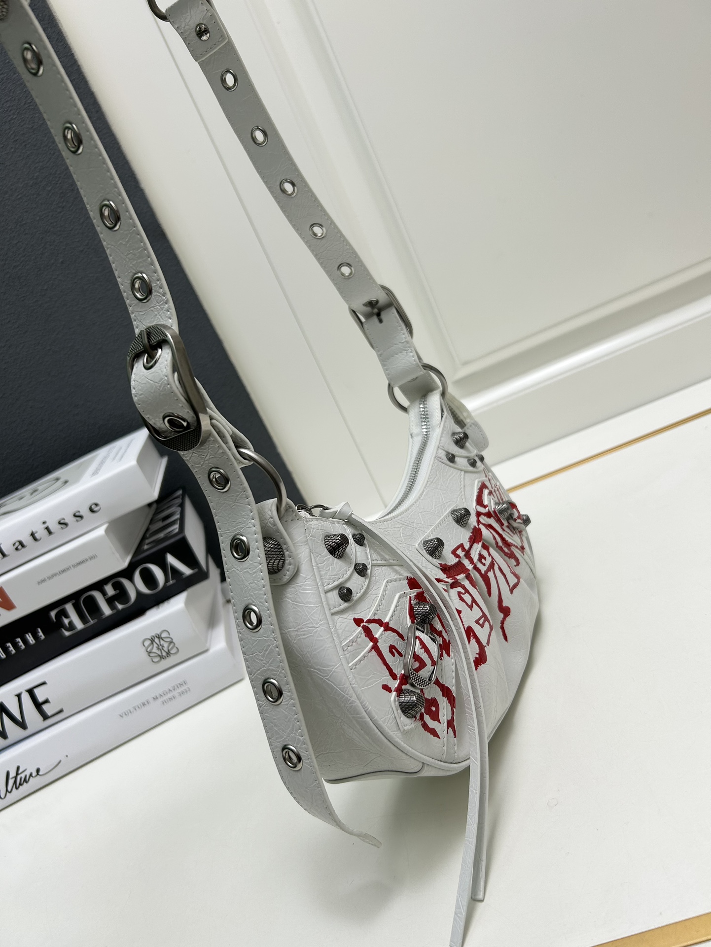 Balenciaga Le Cagole armpit