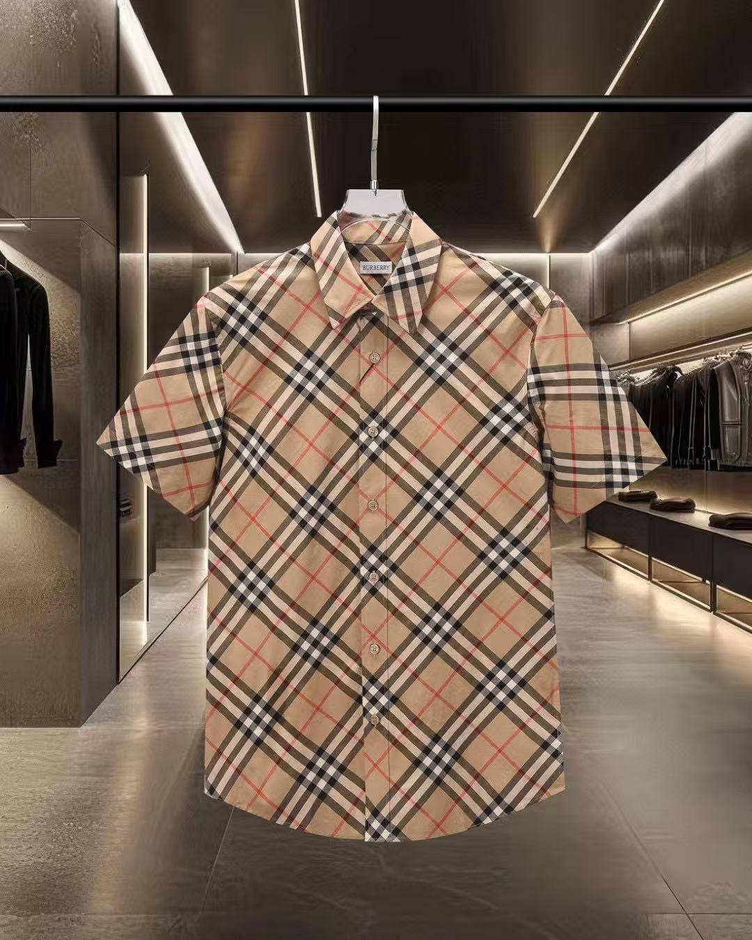 Burberry classic plaid T-shirt