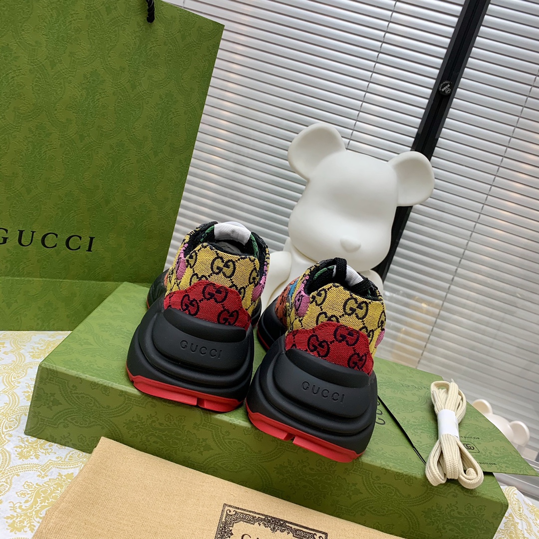 Gucci sneakers