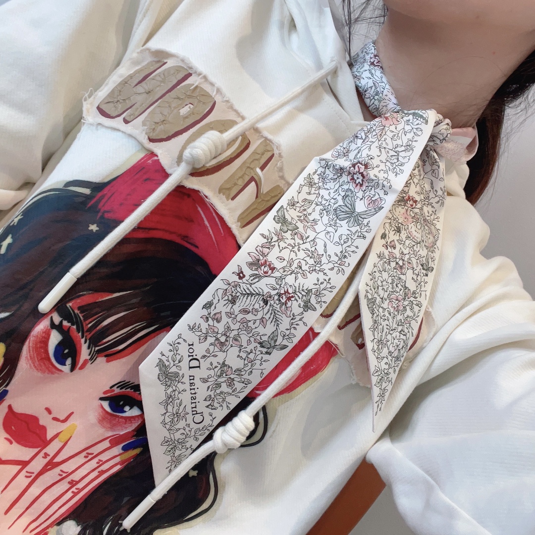 Replica Dior Fashion silk scarf