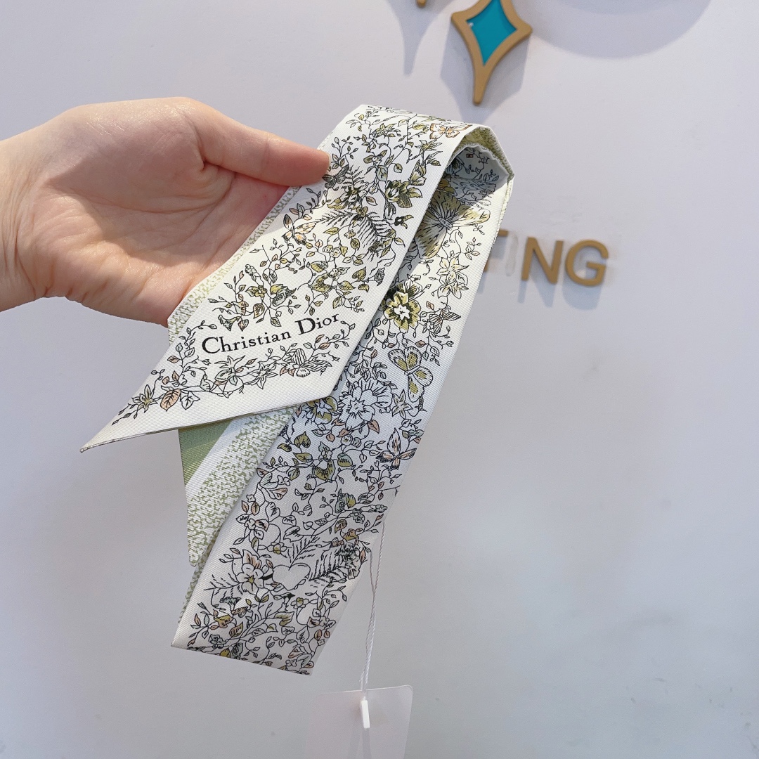 Replica Dior Fashion silk scarf