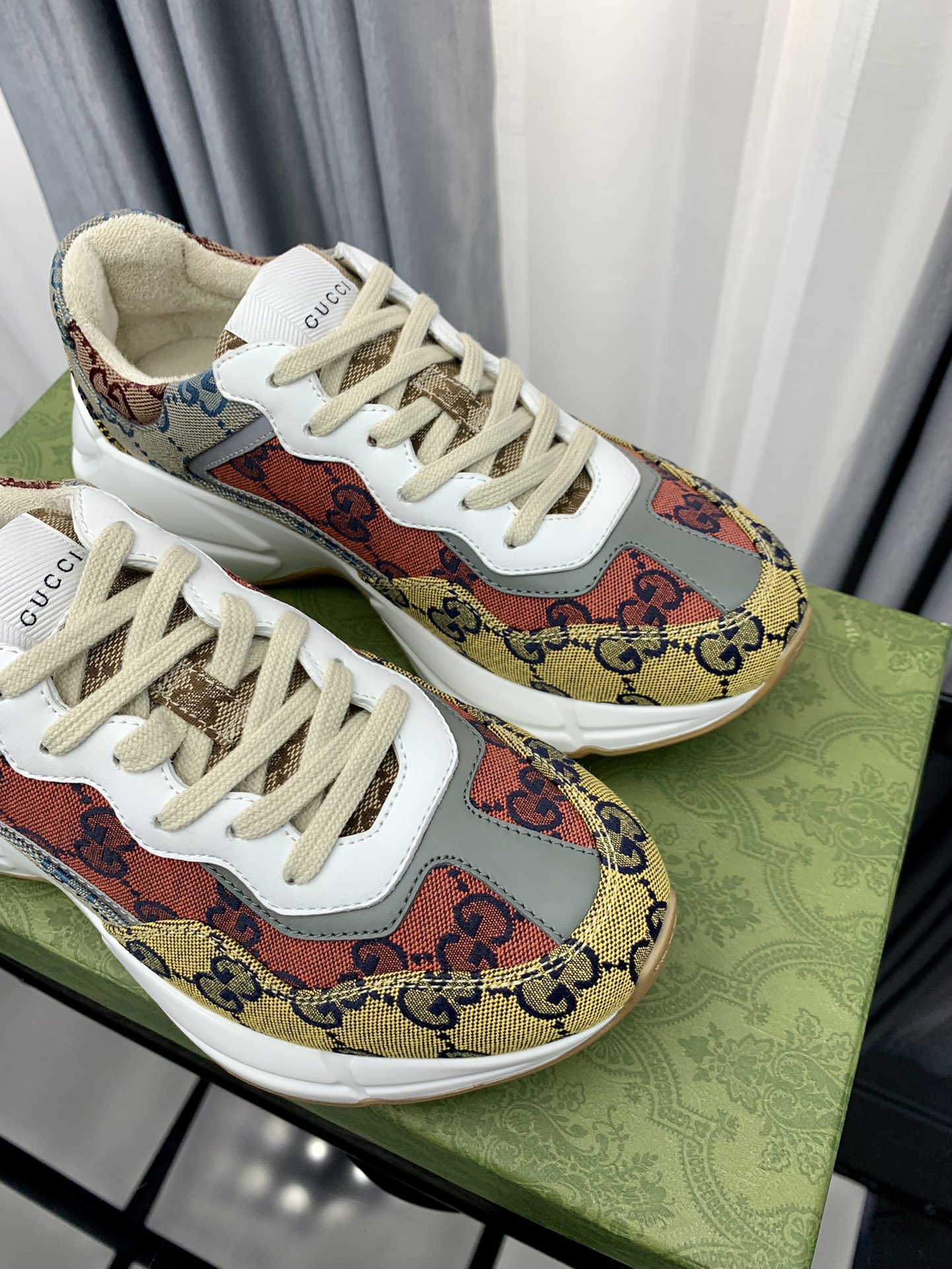 Gucci sneakers