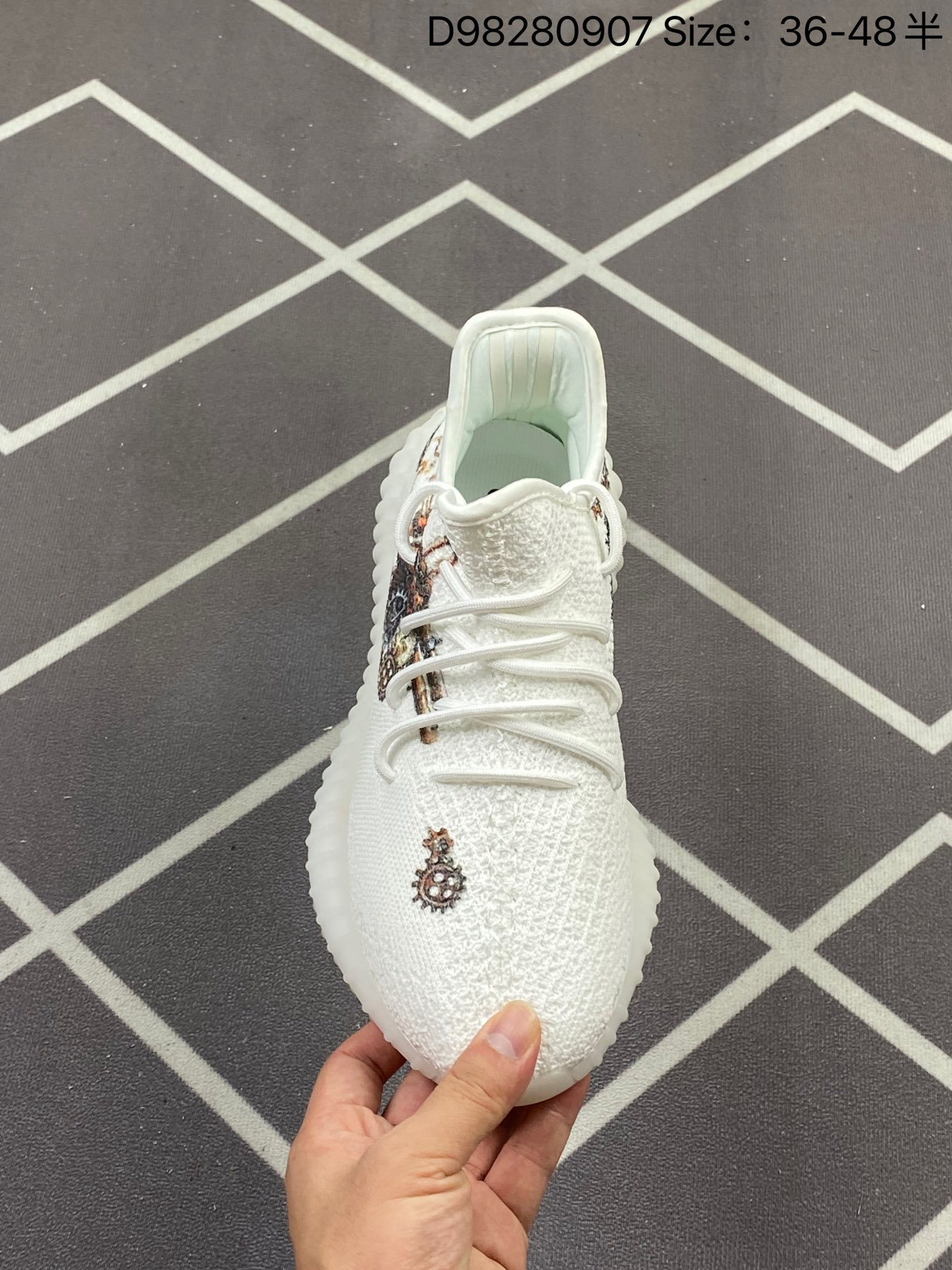 Replica Adidas Yeezy Boost 350 V2