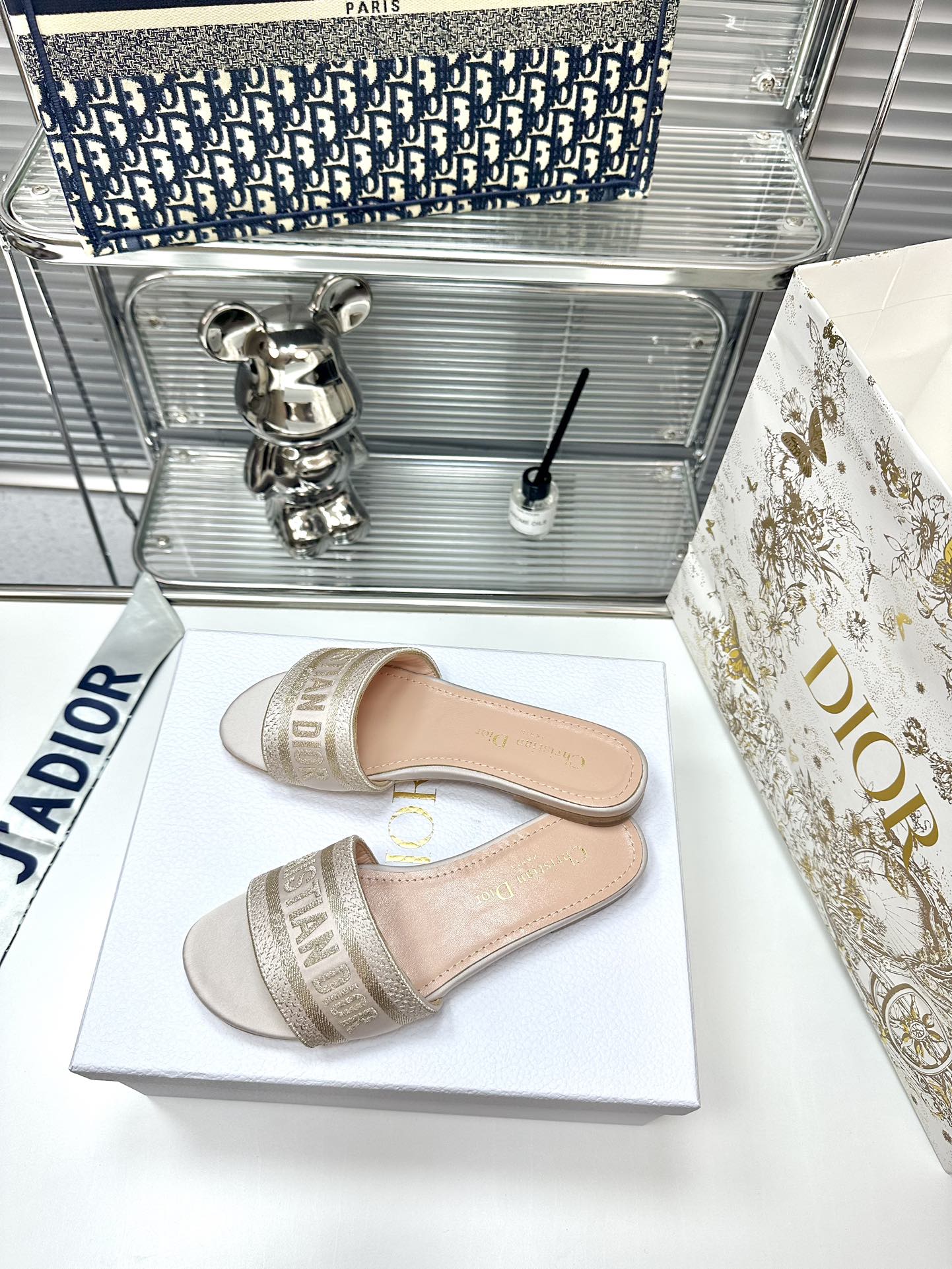 Replica Dior Embroidery collection of flip-flops