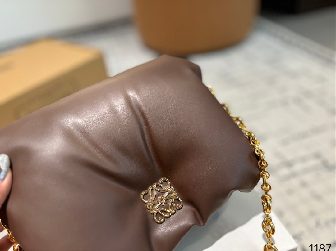 High Quality Loewe Mini Goya Puffer bag in shiny nappa lambskin Handbag