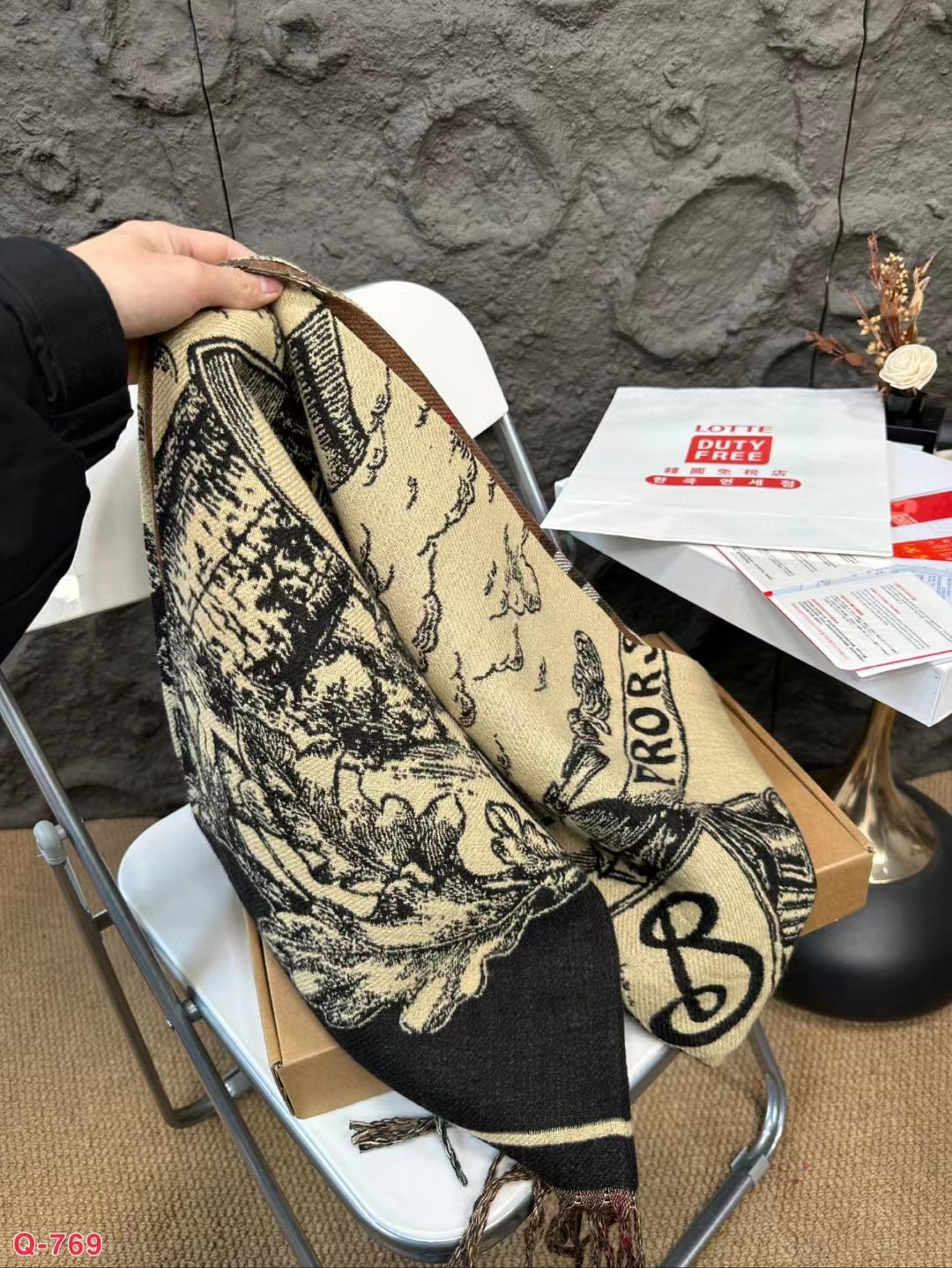 Replica Burberry Check Cashmere Scarf