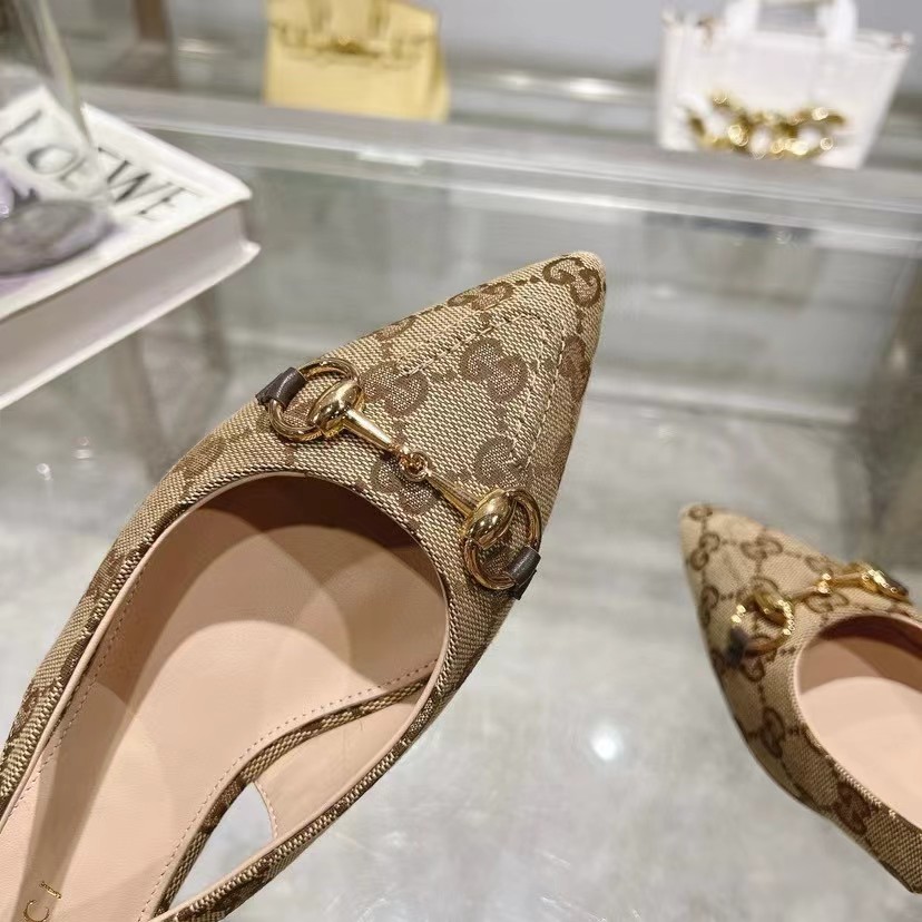 Horsebit GG Gucci canvas slingback flats in beige Brown