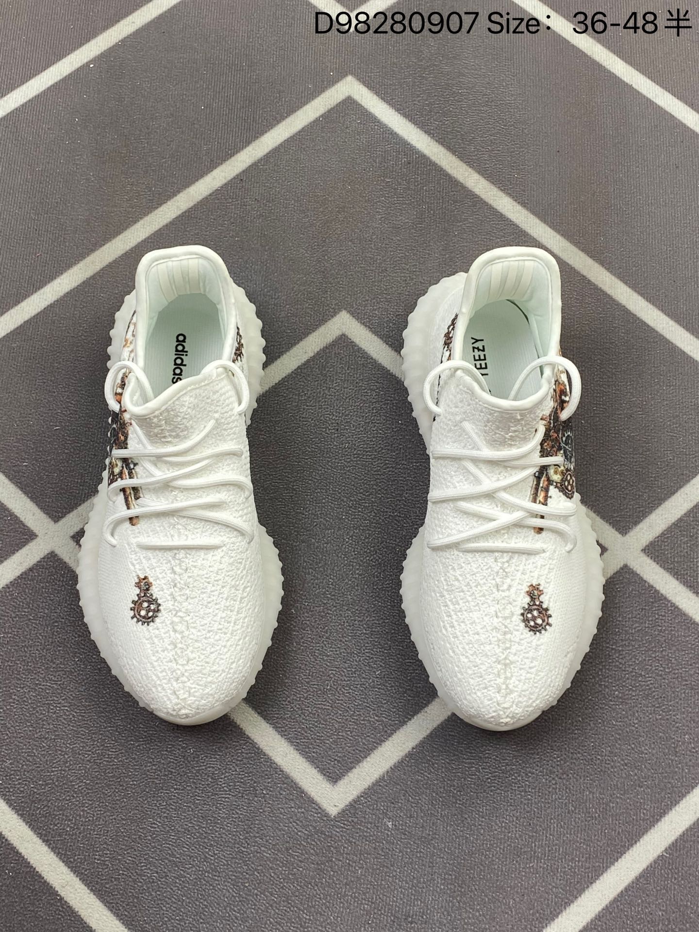 Replica Adidas Yeezy Boost 350 V2