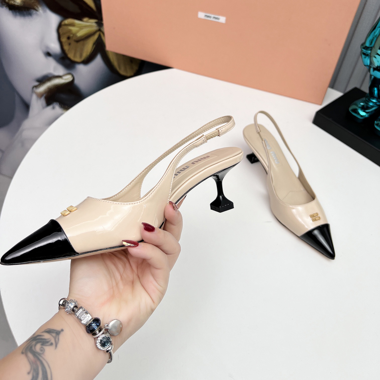 High-quality miumiu Original women's leather shoes