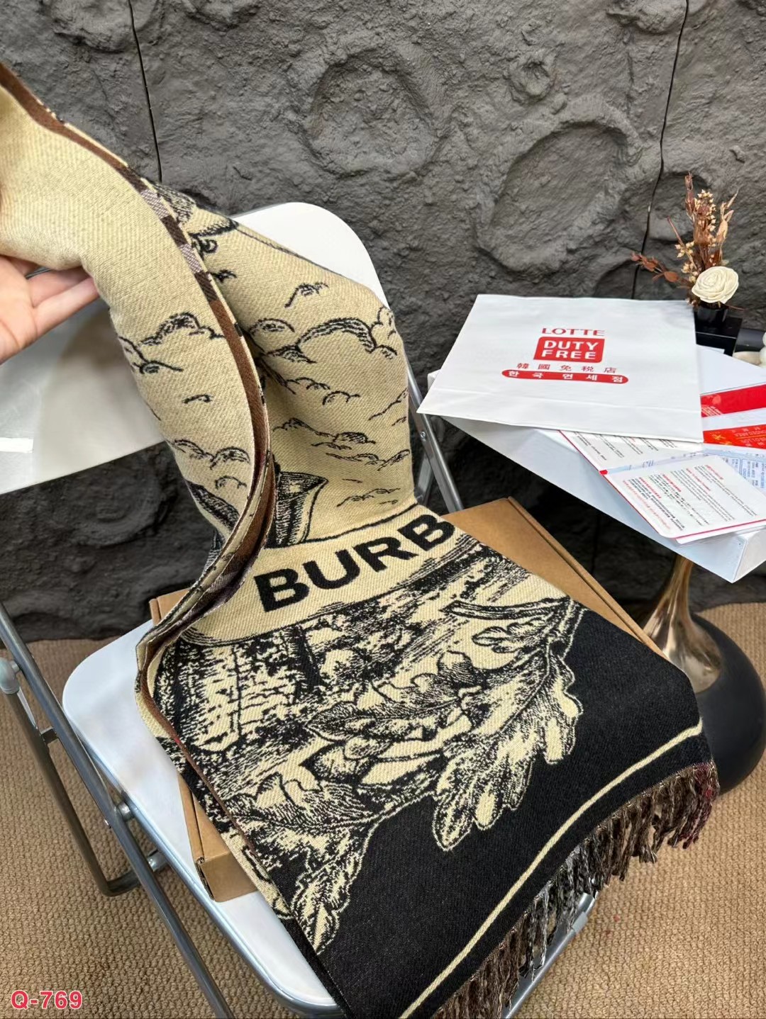 Replica Burberry Check Cashmere Scarf