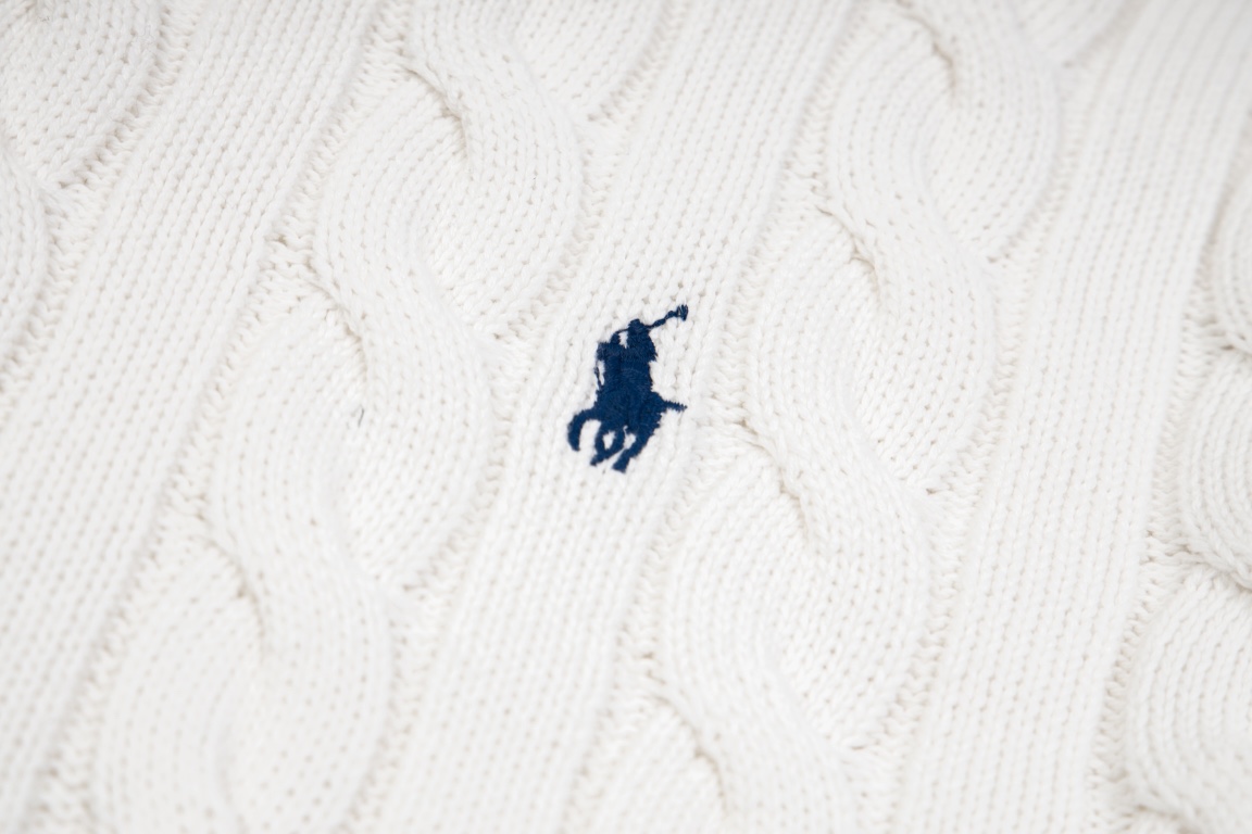 Ralph Lauren Round neck pullover knitted sweater