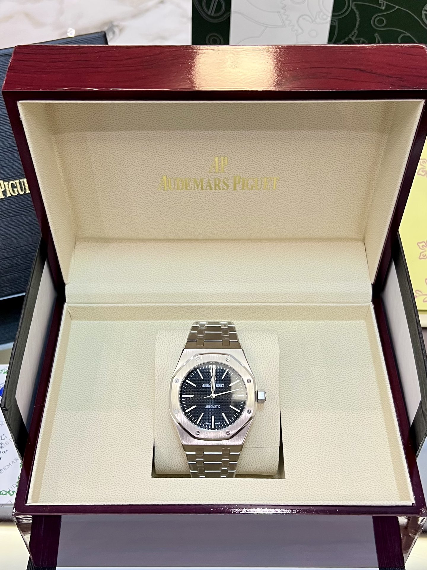 Replica Audemars Piguet Royal Oak Grey