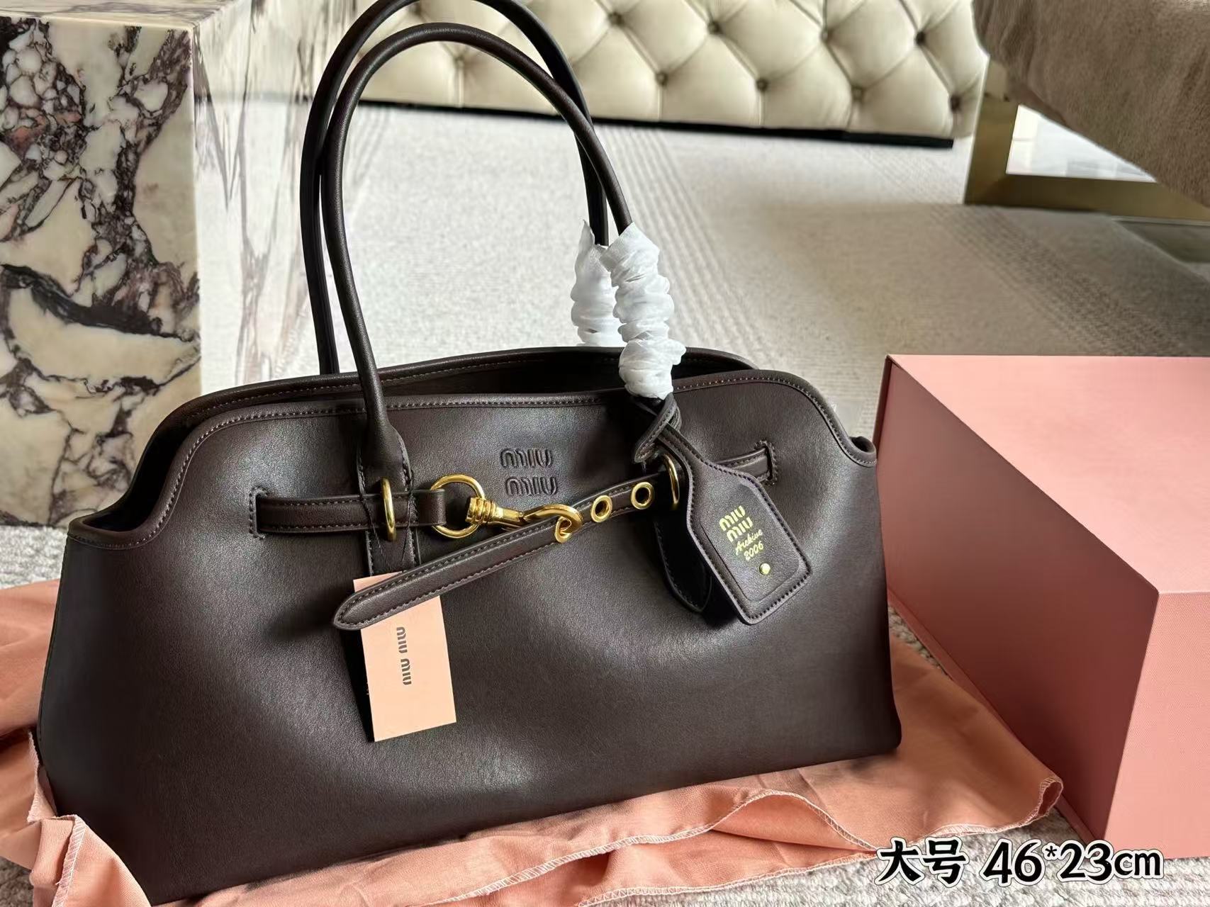 MIUMIU Aventure shell bag