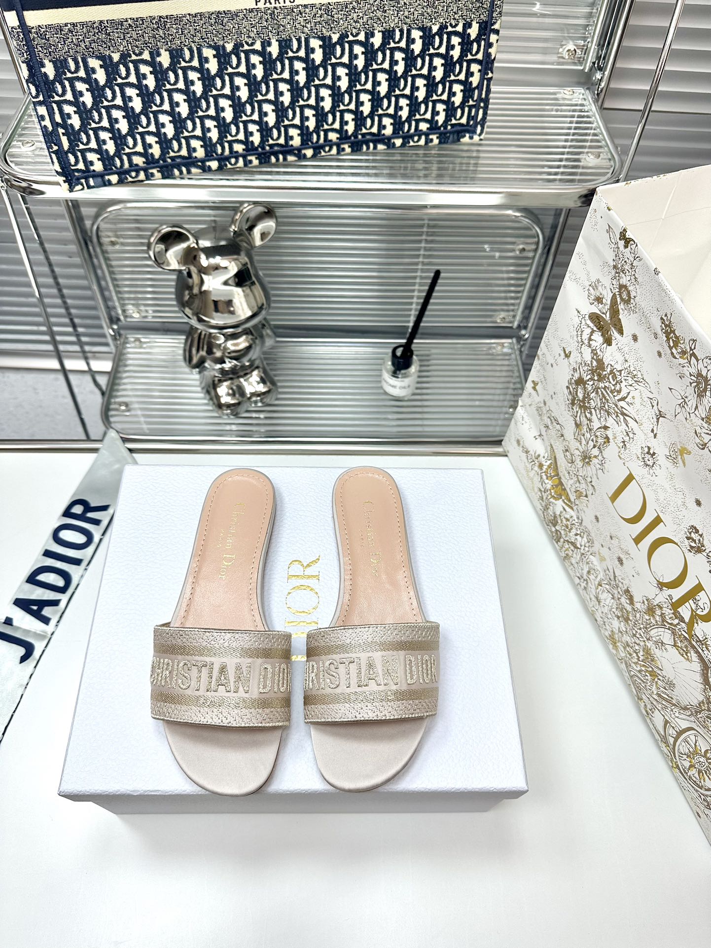 Replica Dior Embroidery collection of flip-flops