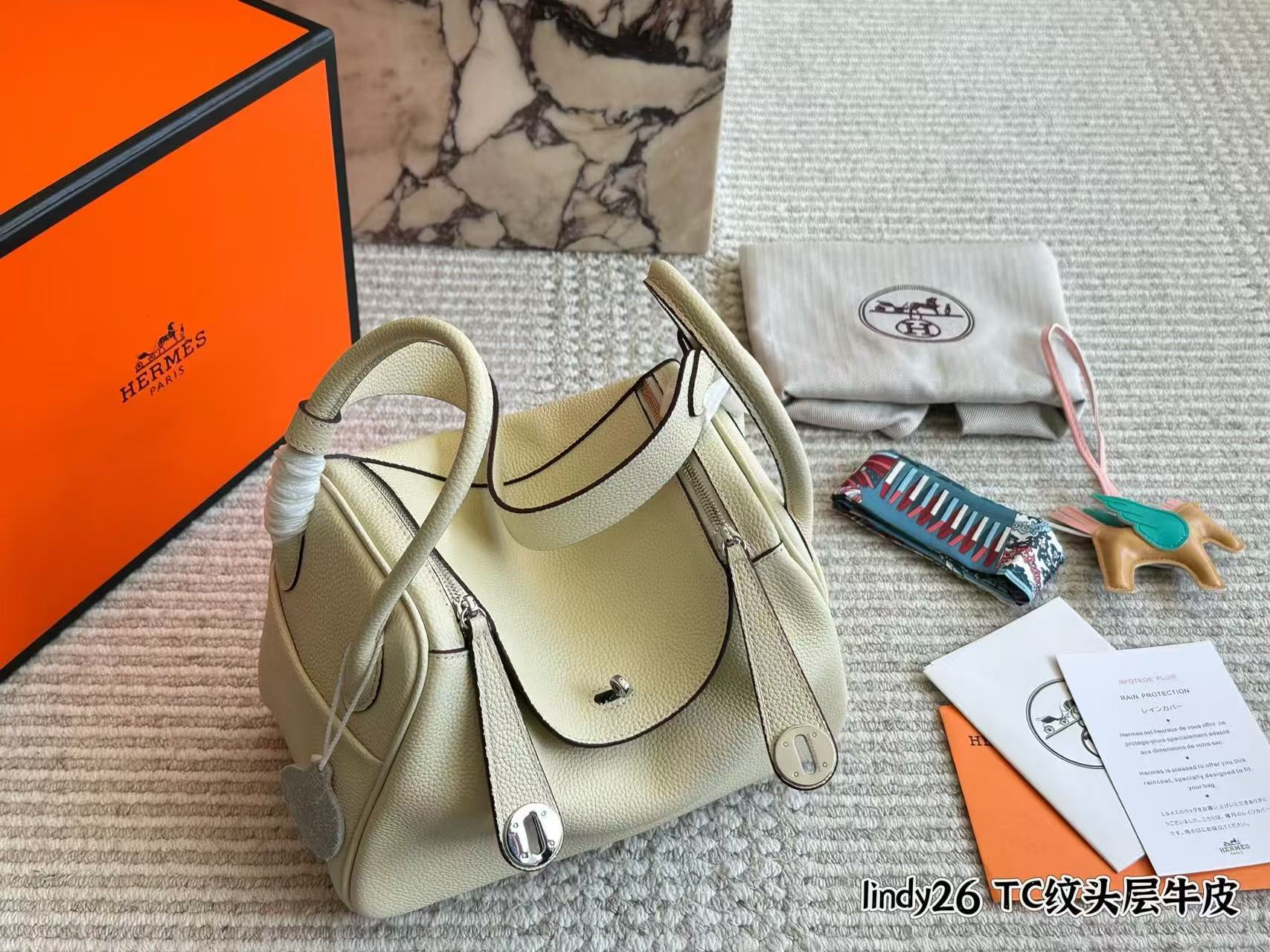 Hermes Lindy bag