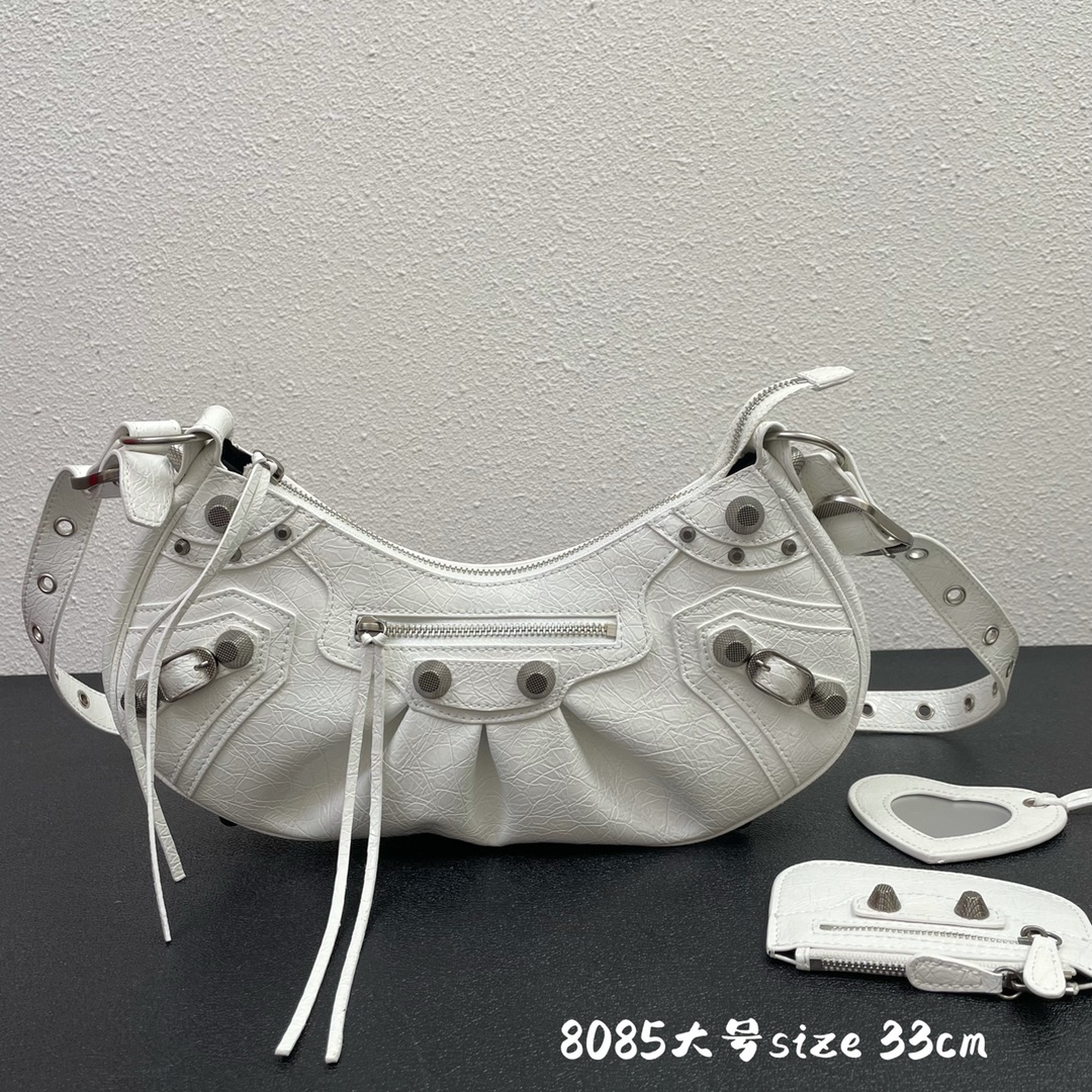 Balenciga Le Cagole armpit handbag