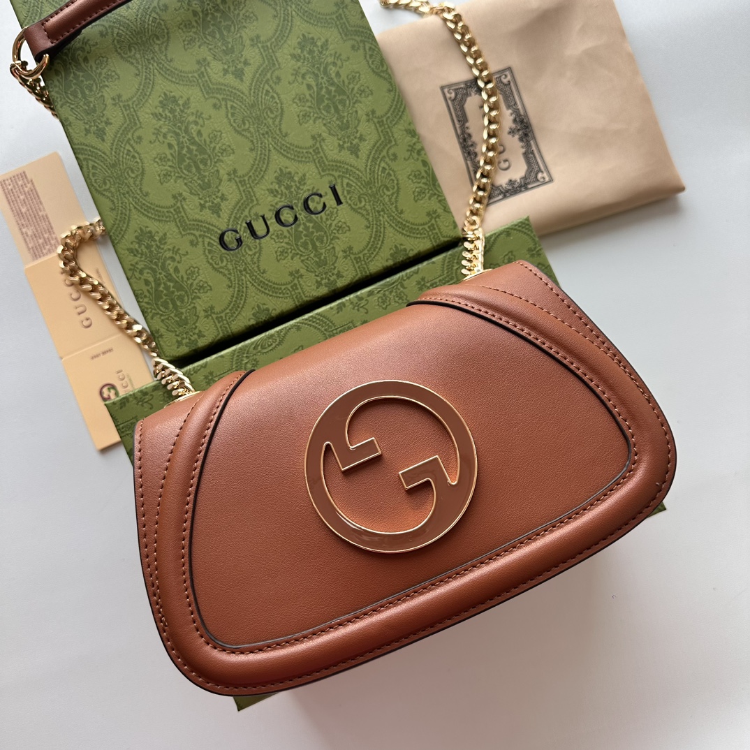 Gucci chain crossbody shoulder bag