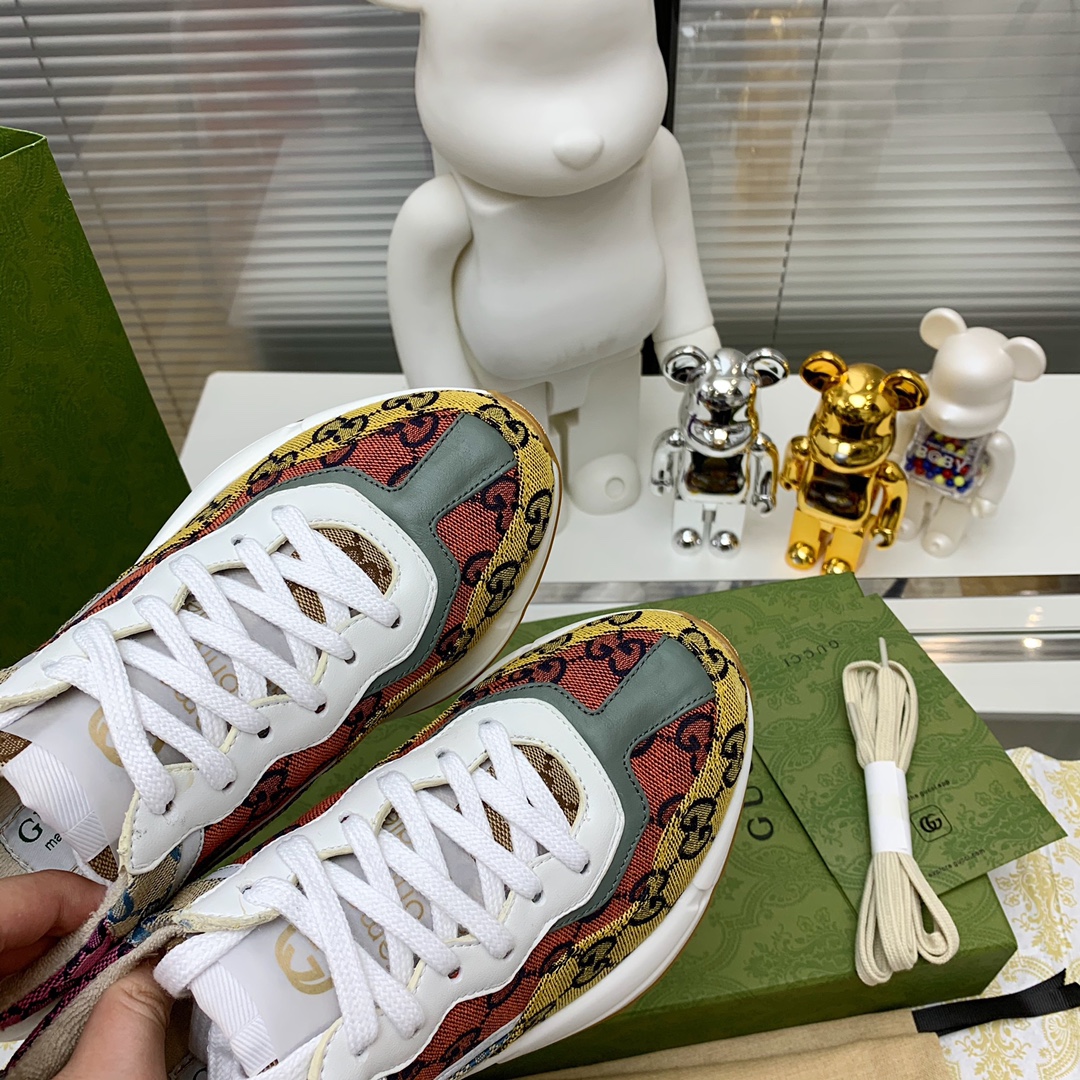 Gucci sneakers